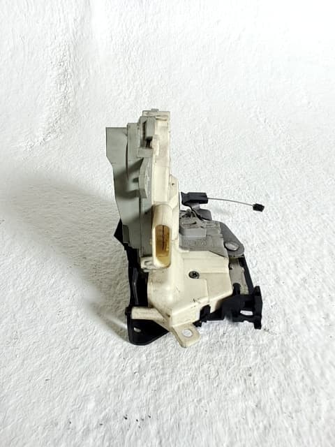Cerradura puerta trasera izquierda SEAT ALTEA XL (5P5, 5P8) 5