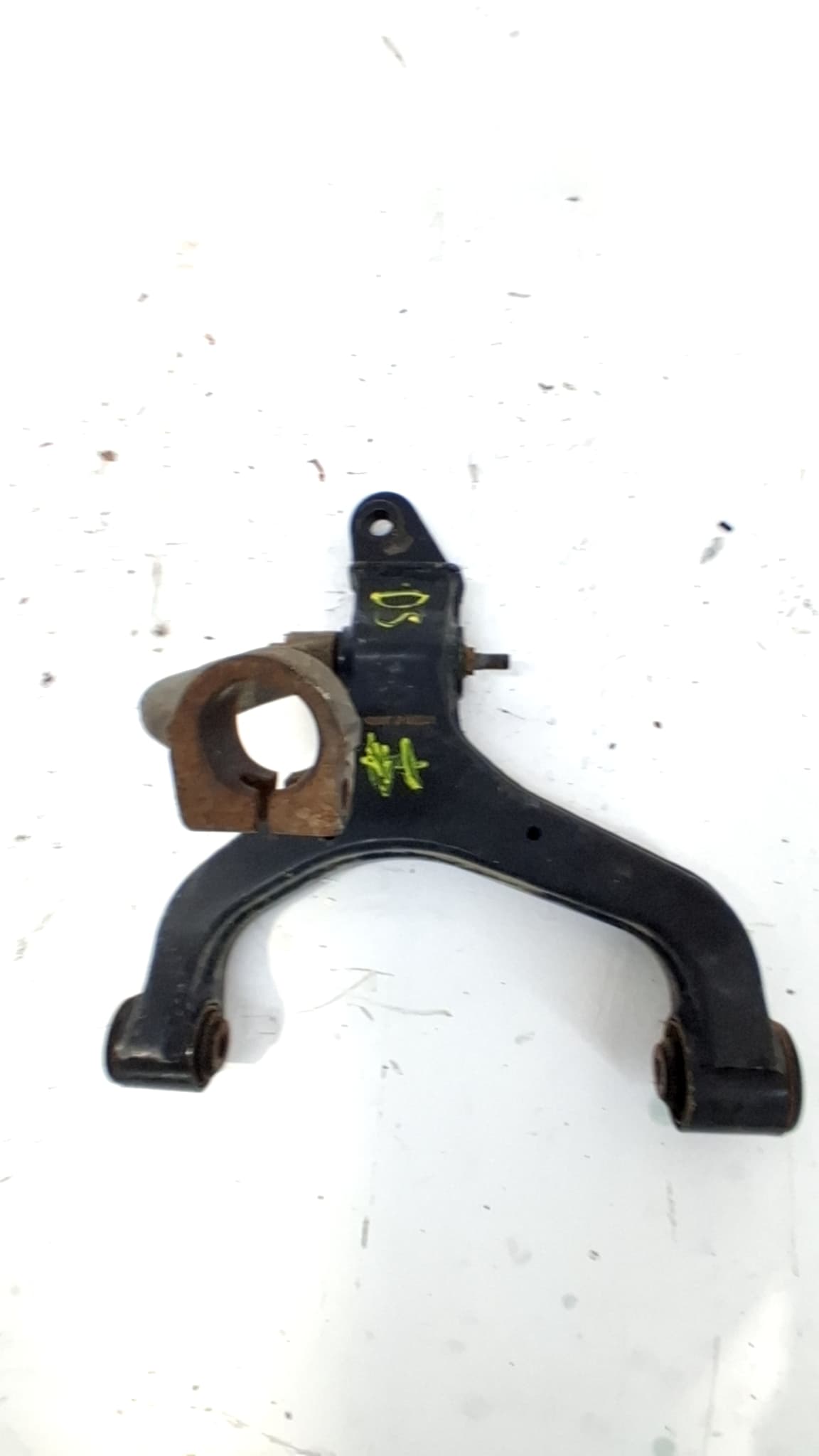 Brazo suspension inferior delantero izquierdo SSANGYONG ACTYON
