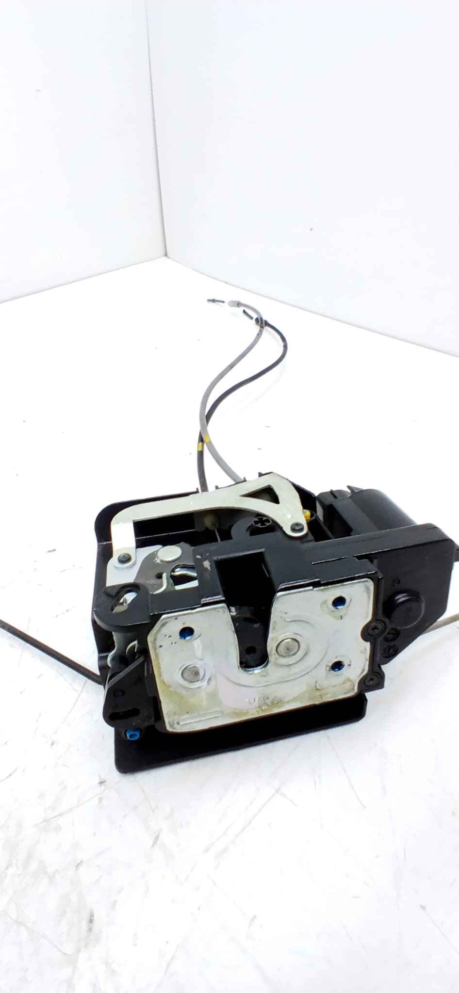Cerradura puerta delantera derecha SSANGYONG ACTYON