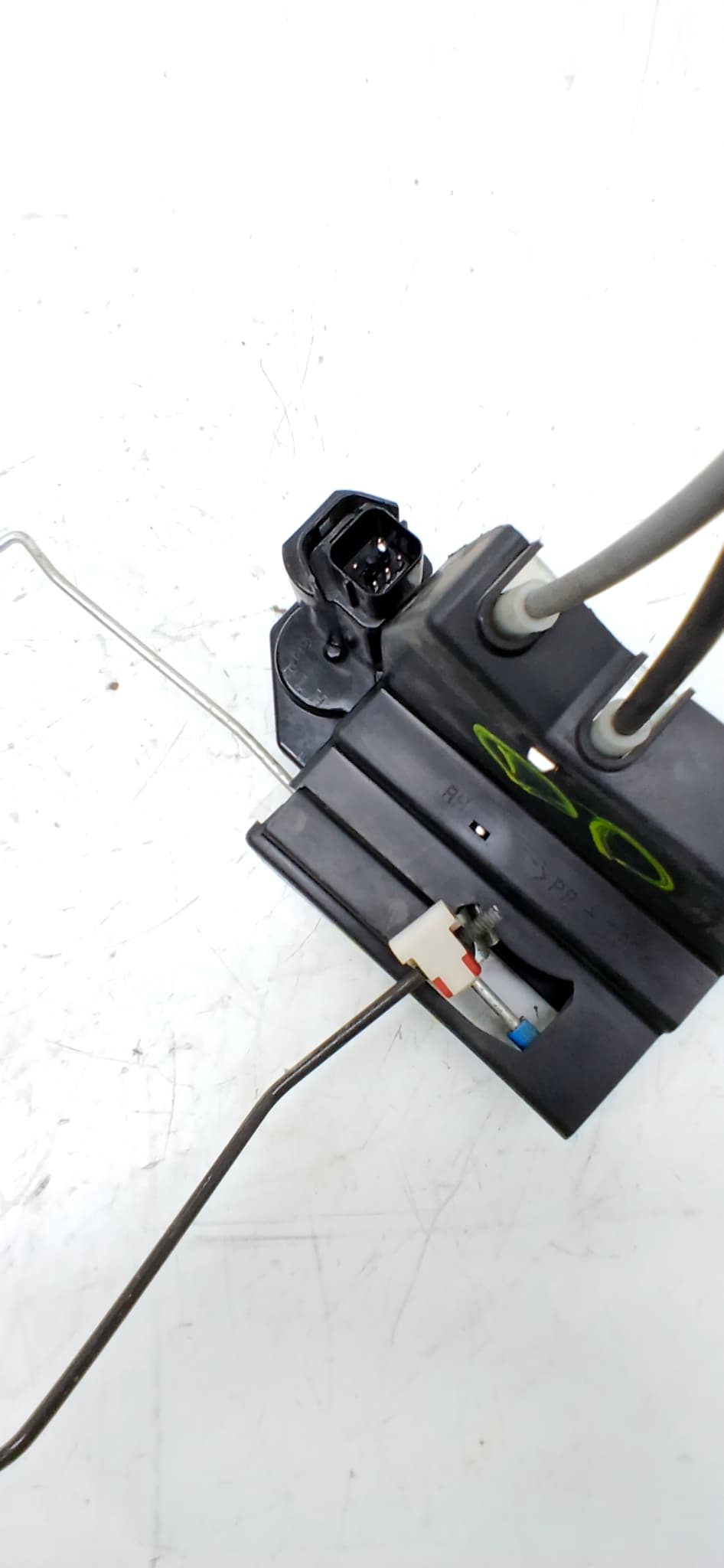 Cerradura puerta delantera derecha SSANGYONG ACTYON 2
