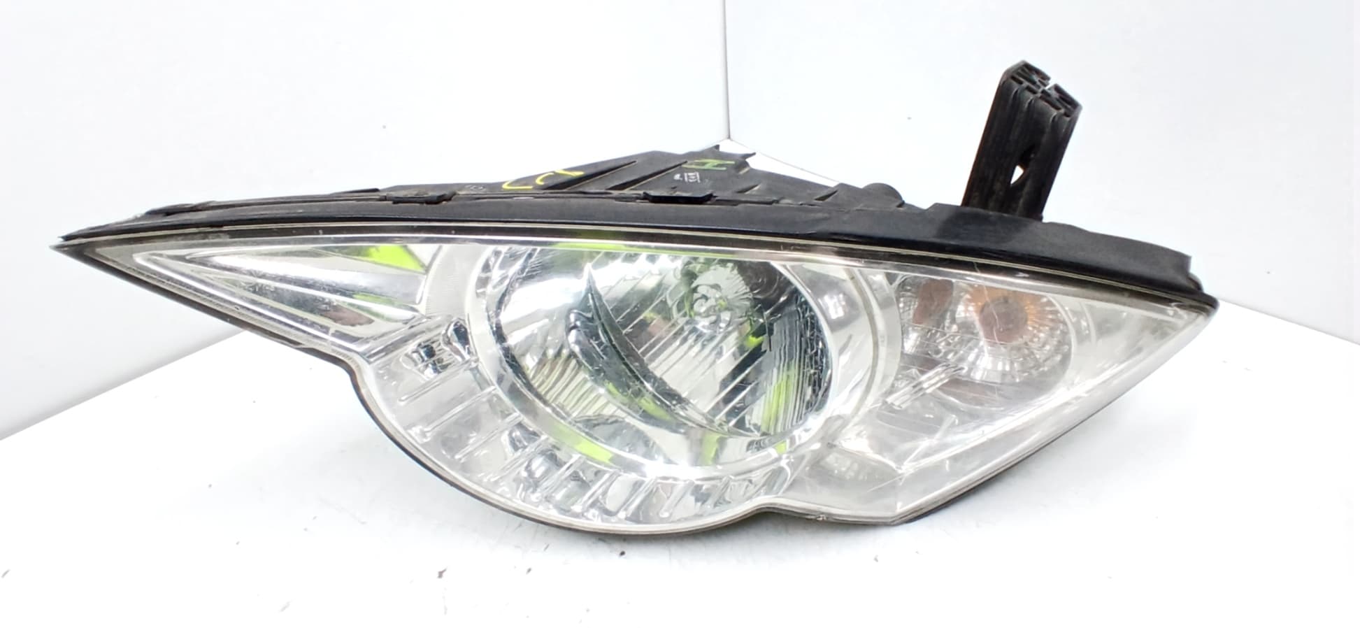 Faro izquierdo SSANGYONG ACTYON