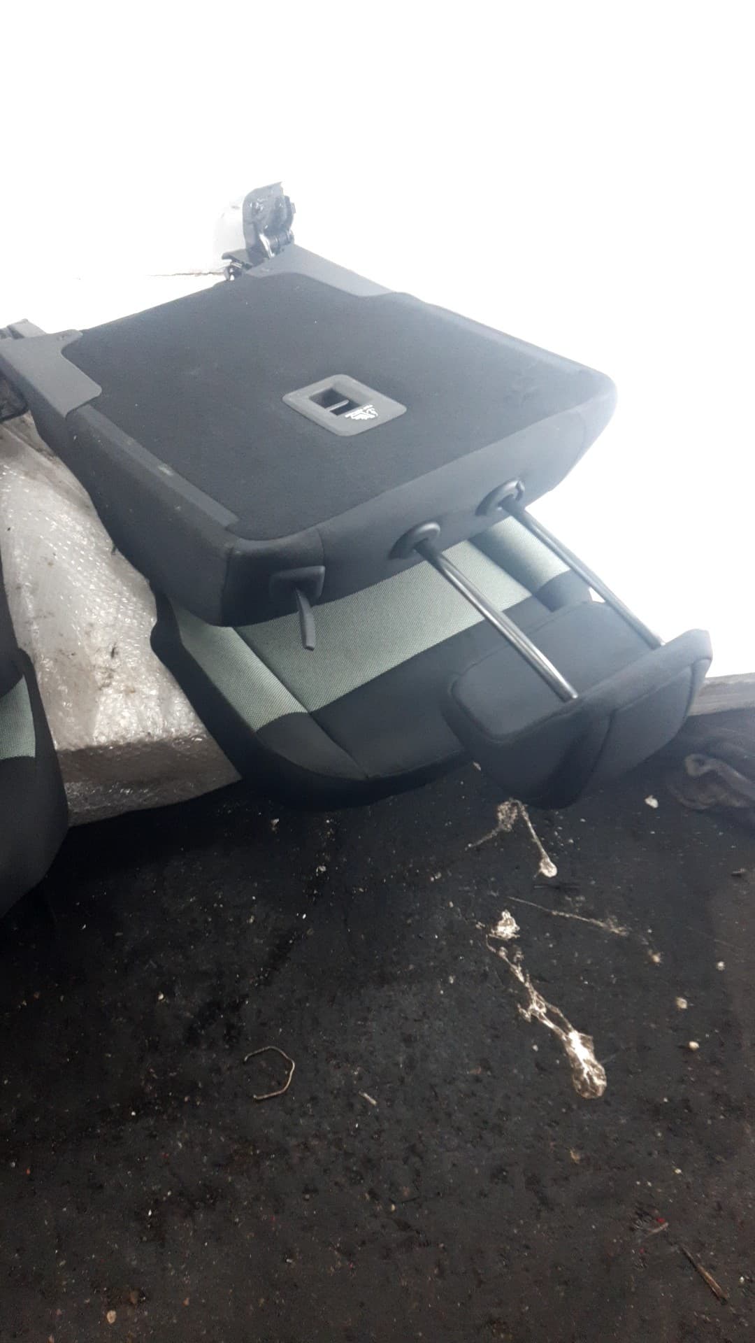 Cerradura asientos traseros CITROEN BERLINGO 2