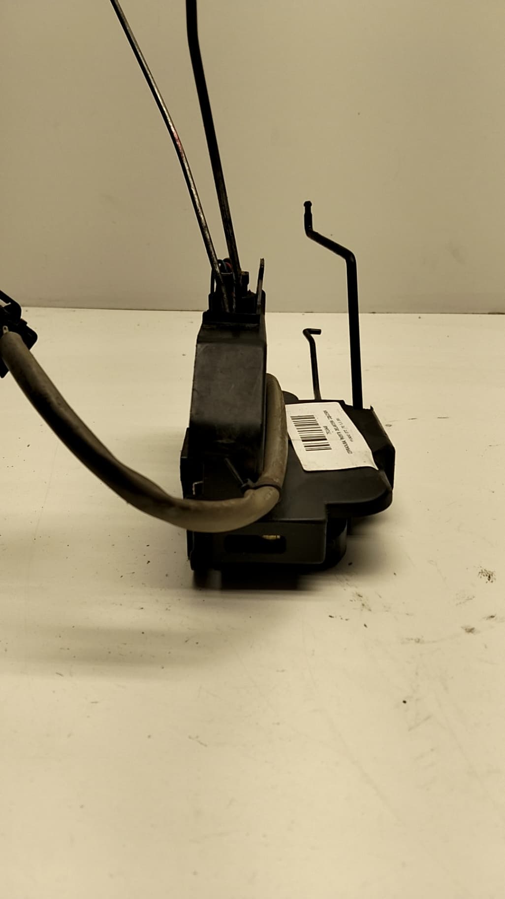 Cerradura puerta delantera izquierda HYUNDAI GETZ (TB) 3