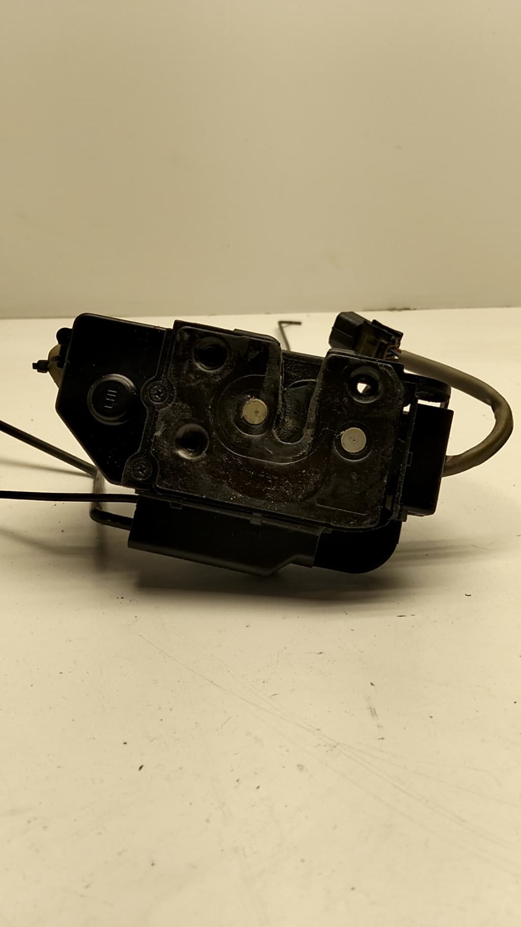 Cerradura puerta delantera izquierda HYUNDAI GETZ (TB) 2