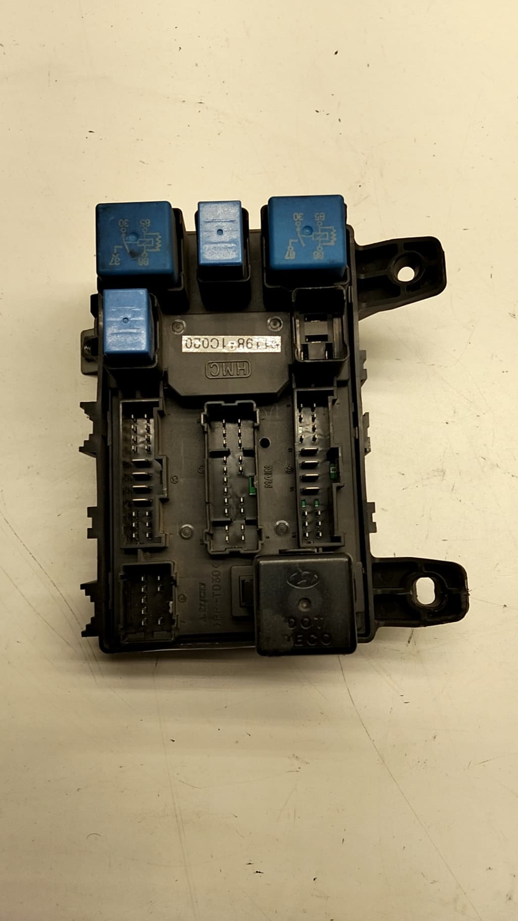 Caja reles / fusibles HYUNDAI GETZ (TB) 4