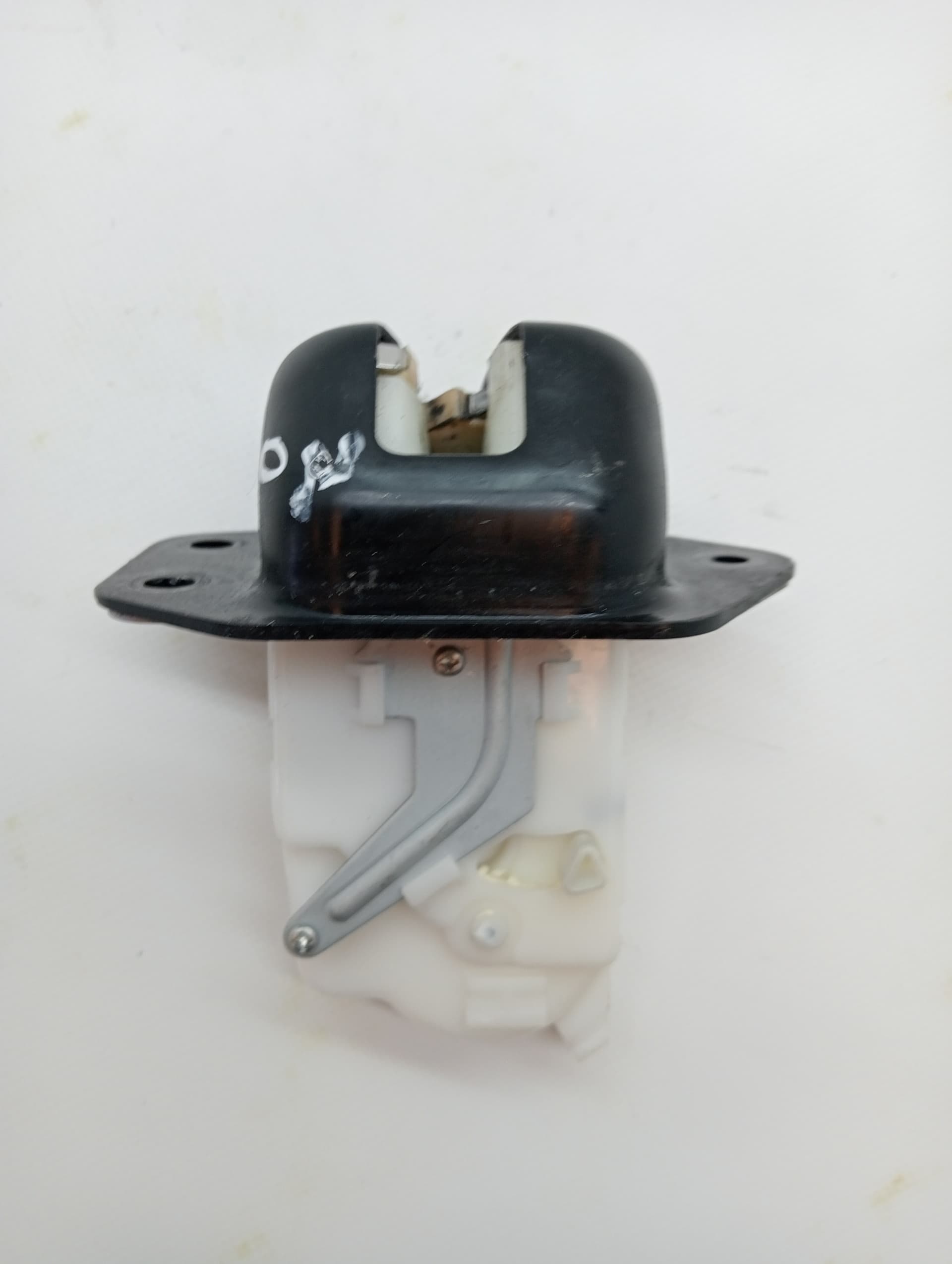 Cerradura maletero / porton NISSAN JUKE (F15) 2
