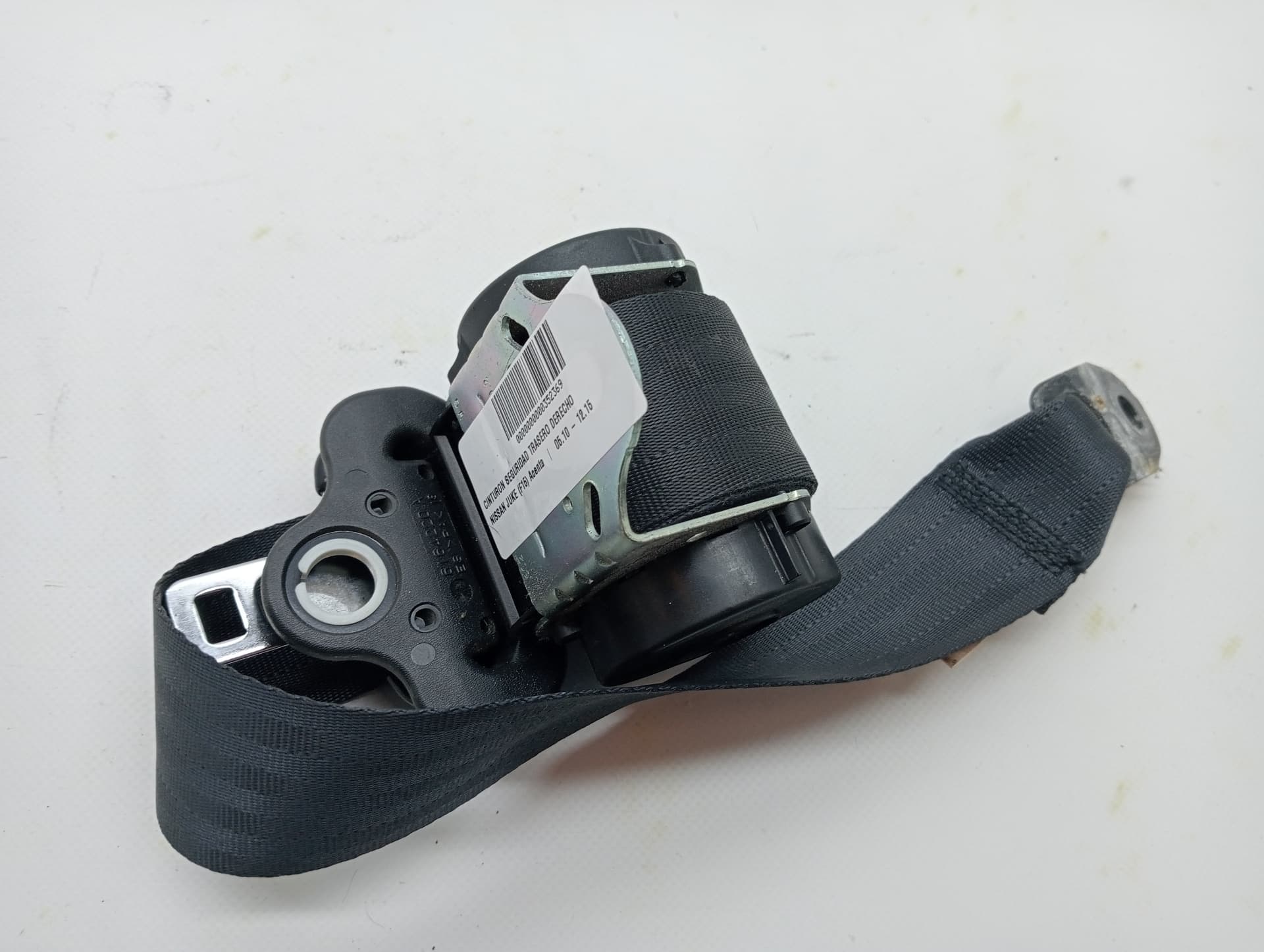 Cinturon seguridad trasero derecho NISSAN JUKE (F15)