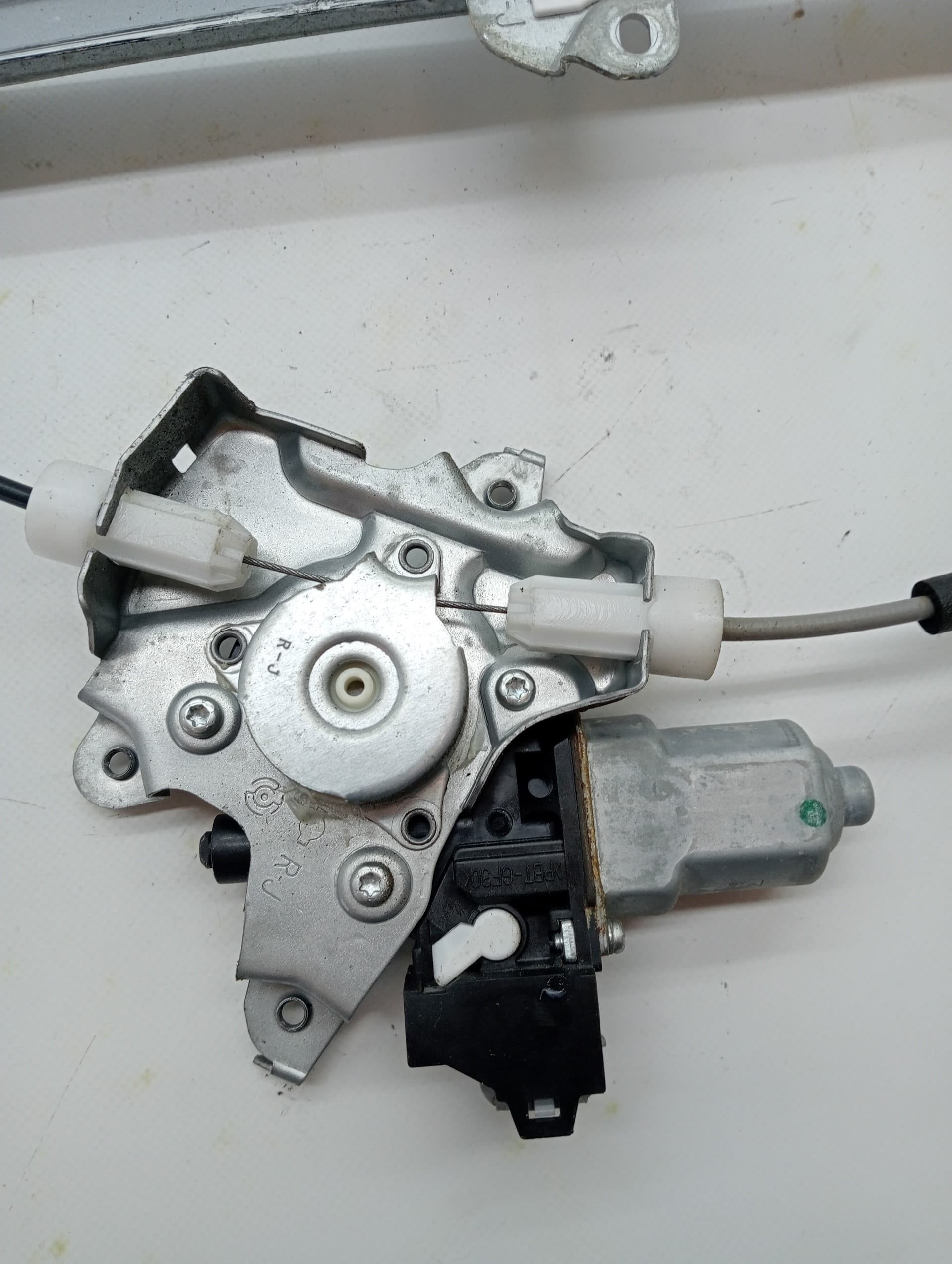Elevalunas delantero derecho NISSAN JUKE (F15) 2