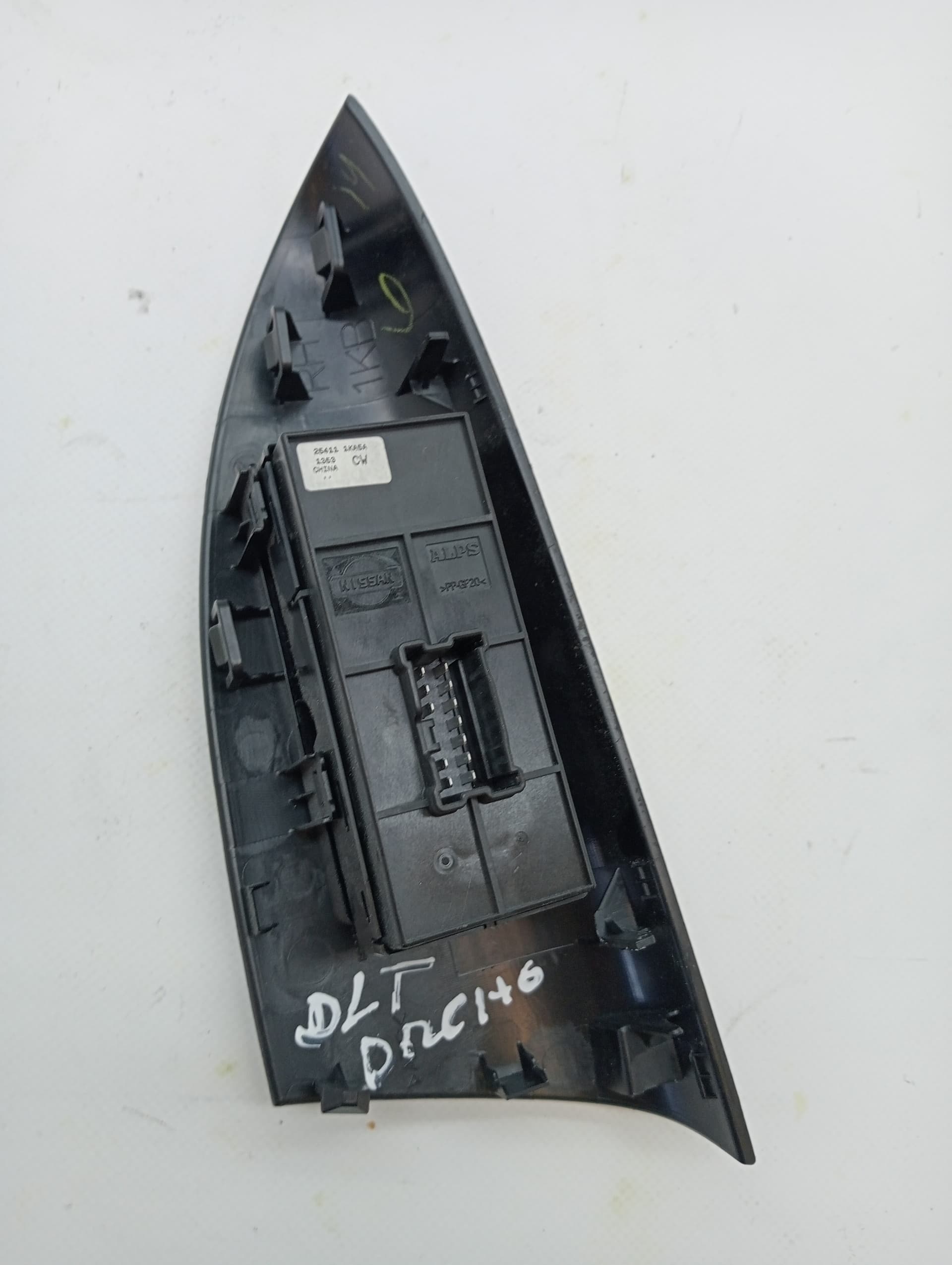 Mando elevalunas delantero derecho NISSAN JUKE (F15) 3