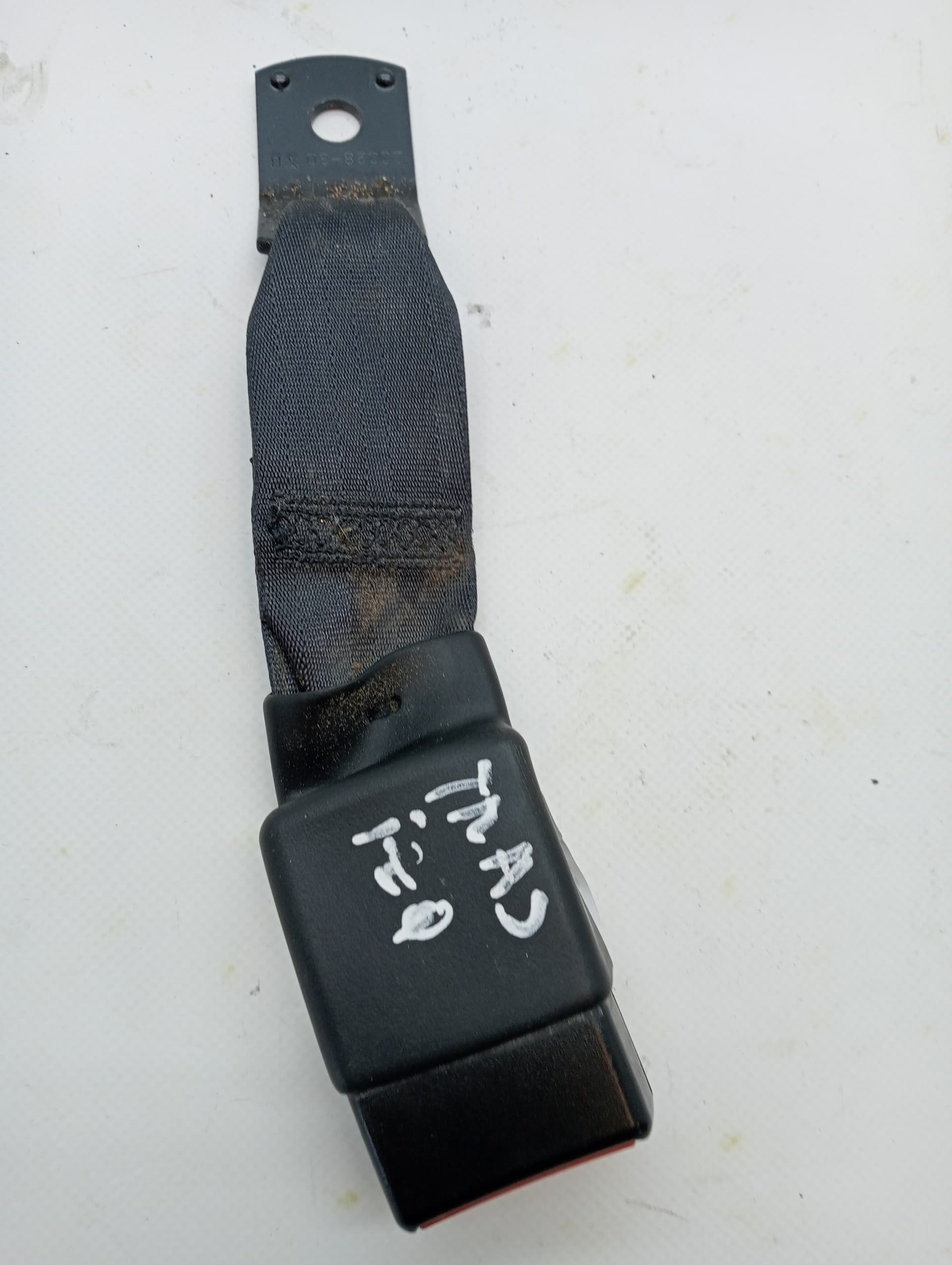 Enganche cinturon NISSAN JUKE (F15) 3