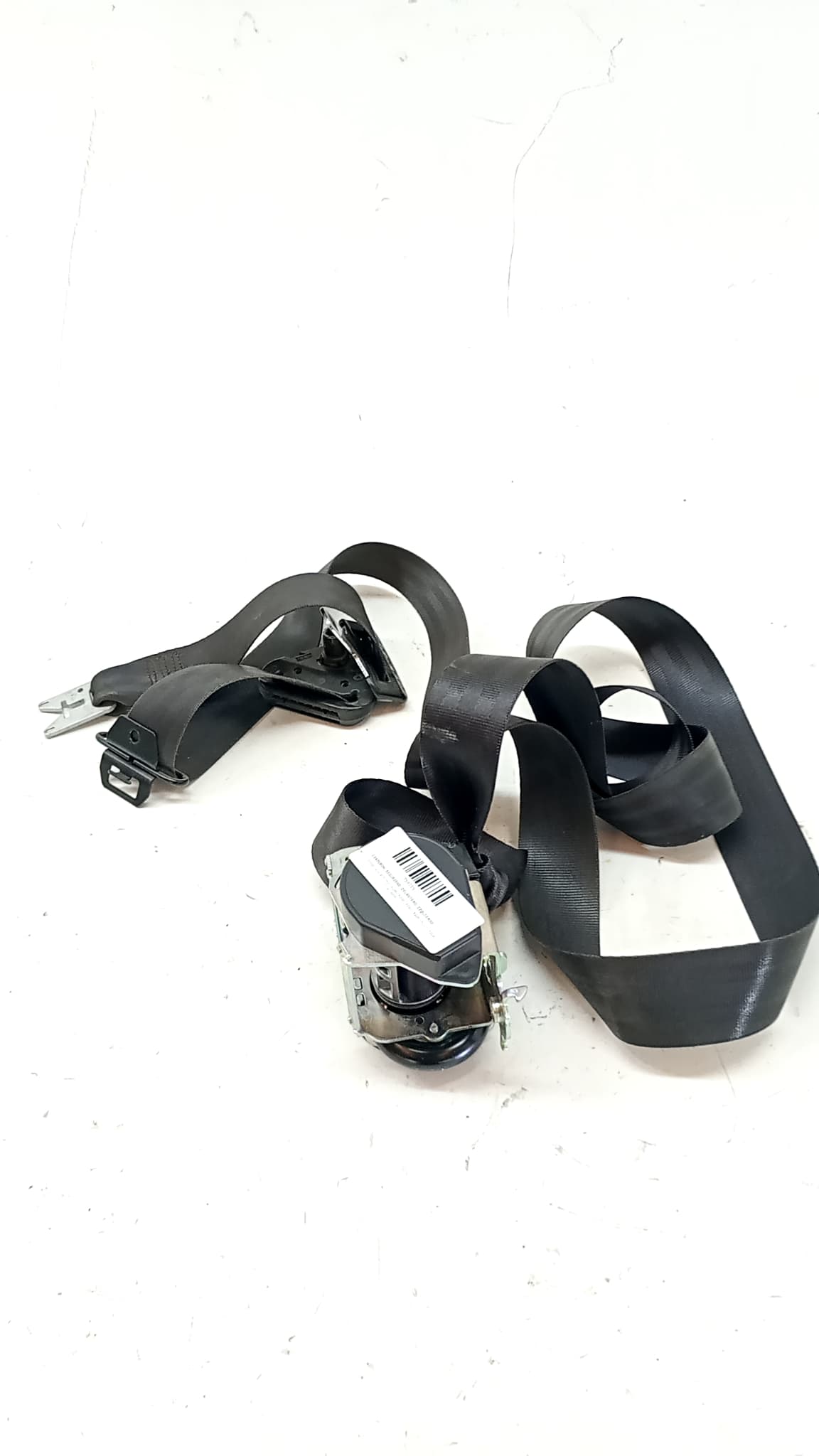 Cinturon seguridad delantero izquierdo RENAULT MEGANE III HATCHBACK (BZ0/1_, B3_)