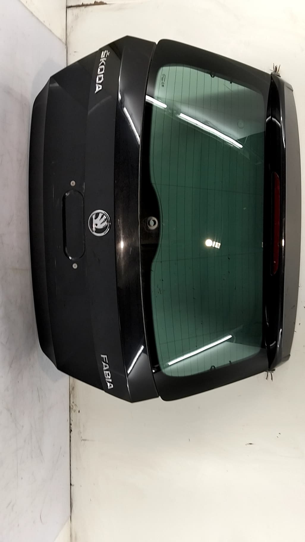 Porton trasero SKODA FABIA (6Y2/6Y3)