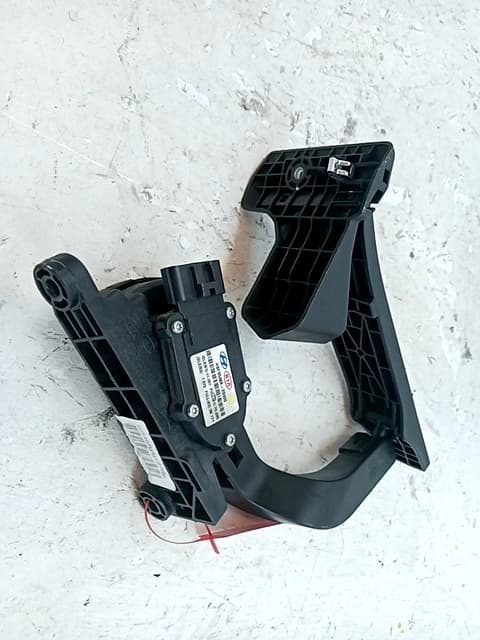 Pedal acelerador KIA SPORTAGE III (SL)