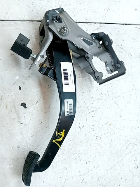 Pedal freno KIA SPORTAGE III (SL) 2