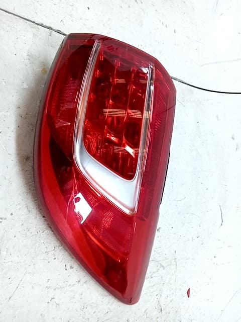 Piloto trasero derecho KIA SPORTAGE III (SL) 3