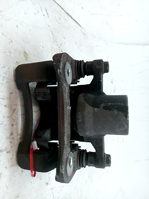 Recambio KIA SPORTAGE III (SL) ref. 8210D7000