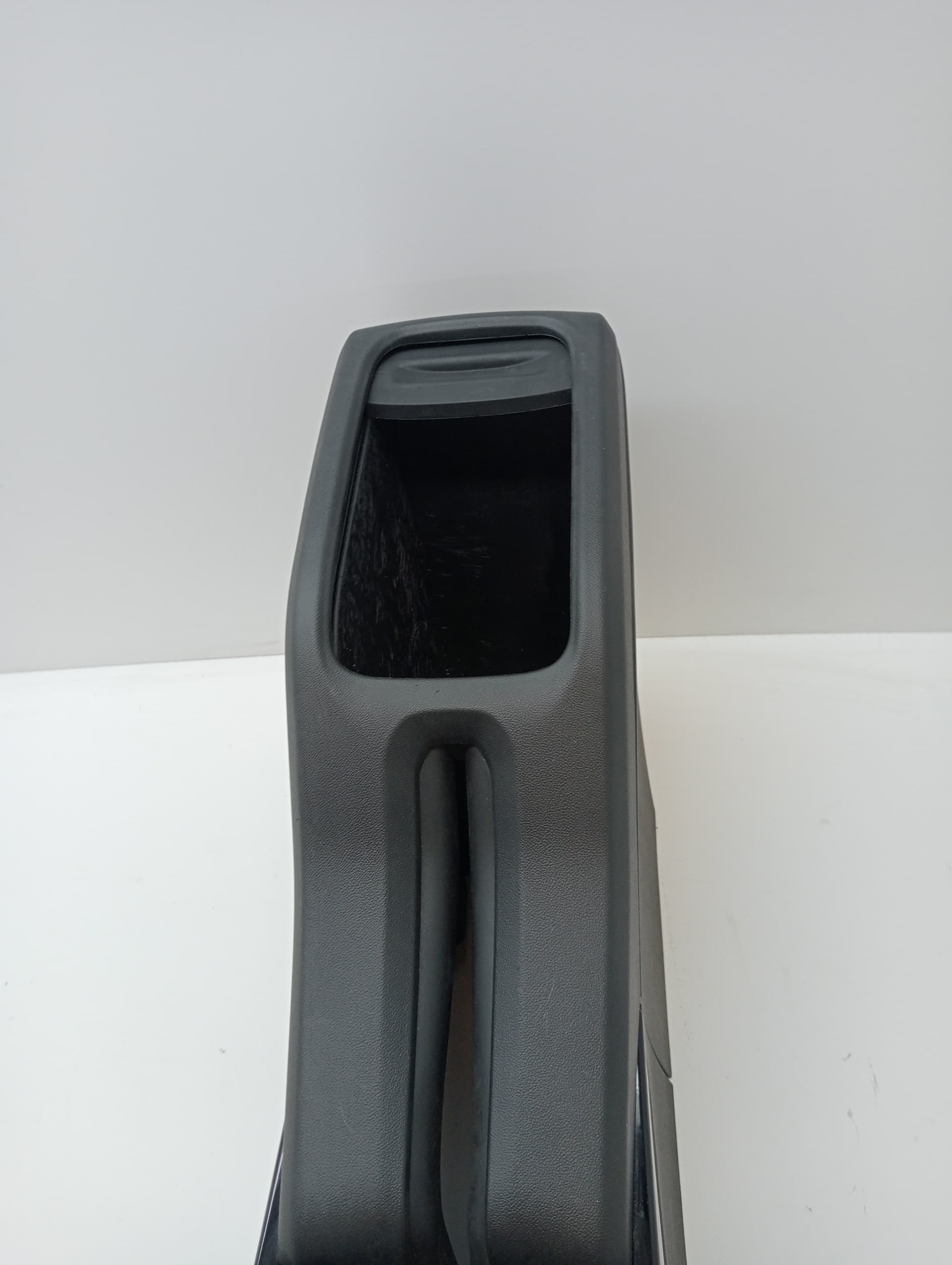 Consola central PEUGEOT 2008 (P1) 2