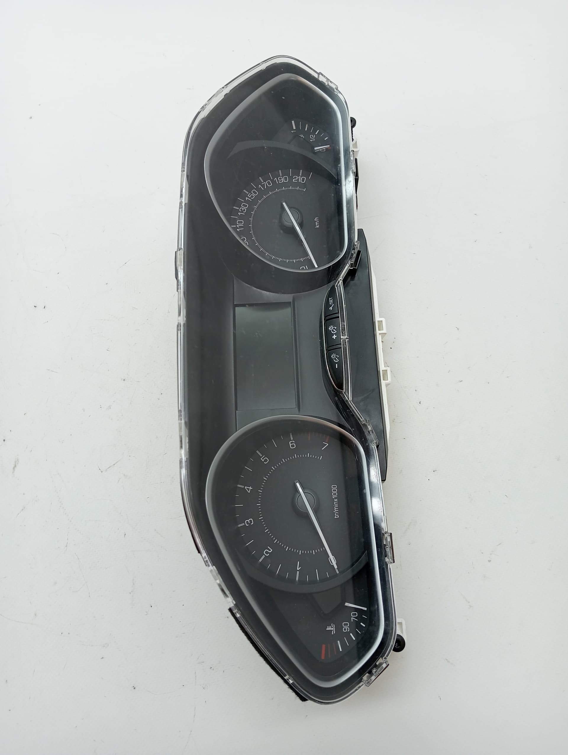 Cuadro instrumentos PEUGEOT 2008 (P1)