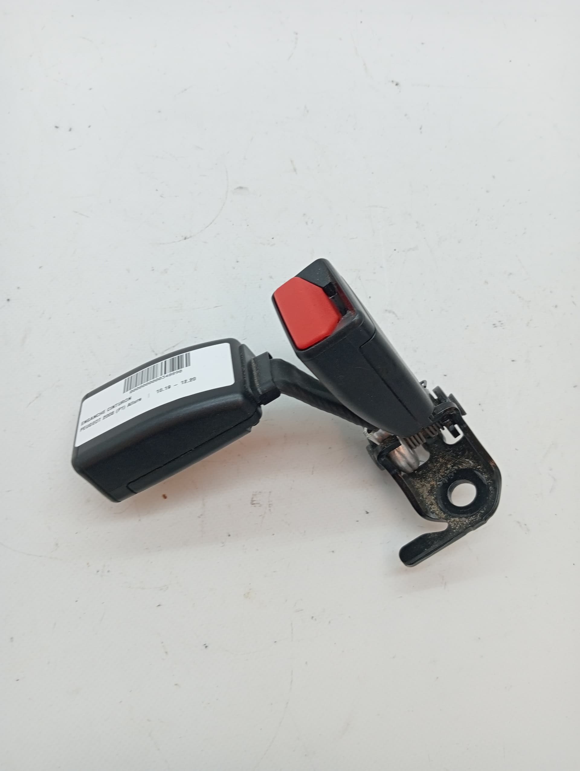 Enganche cinturon PEUGEOT 2008 (P1)