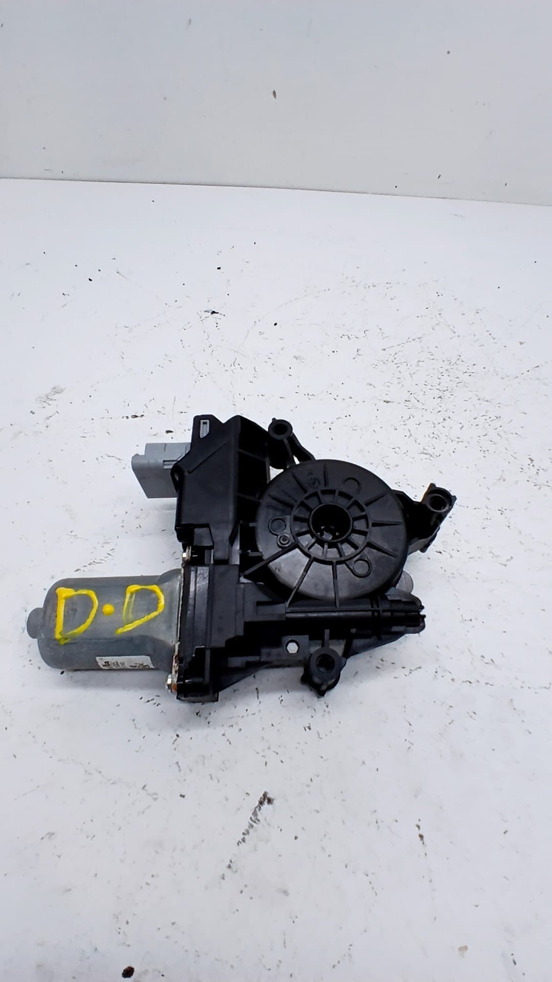 Motor elevalunas delantero derecho PEUGEOT 2008 (P1)