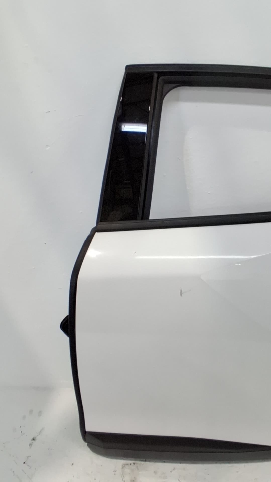 Puerta trasera izquierda PEUGEOT 2008 (P1) 4