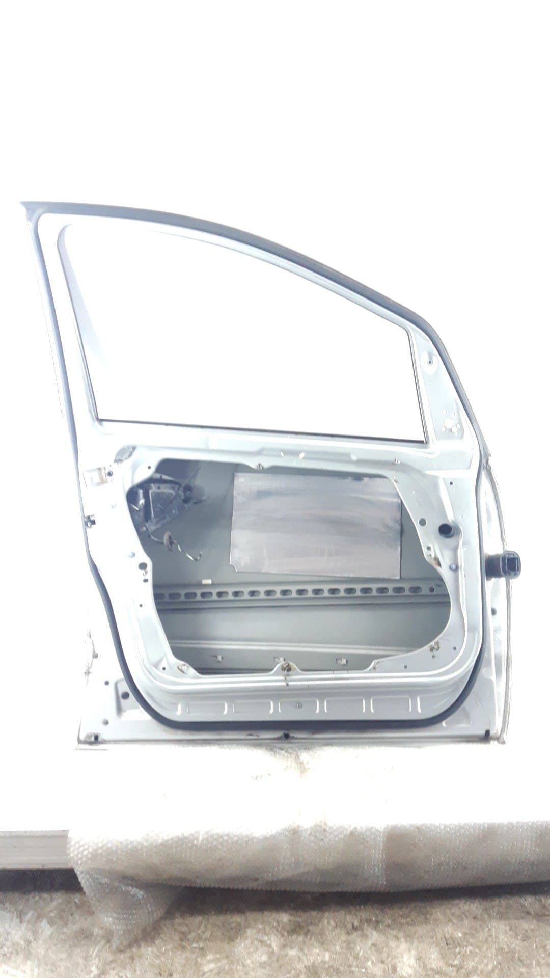 Puerta delantera izquierda MERCEDES-BENZ CLASE B (W245) 2