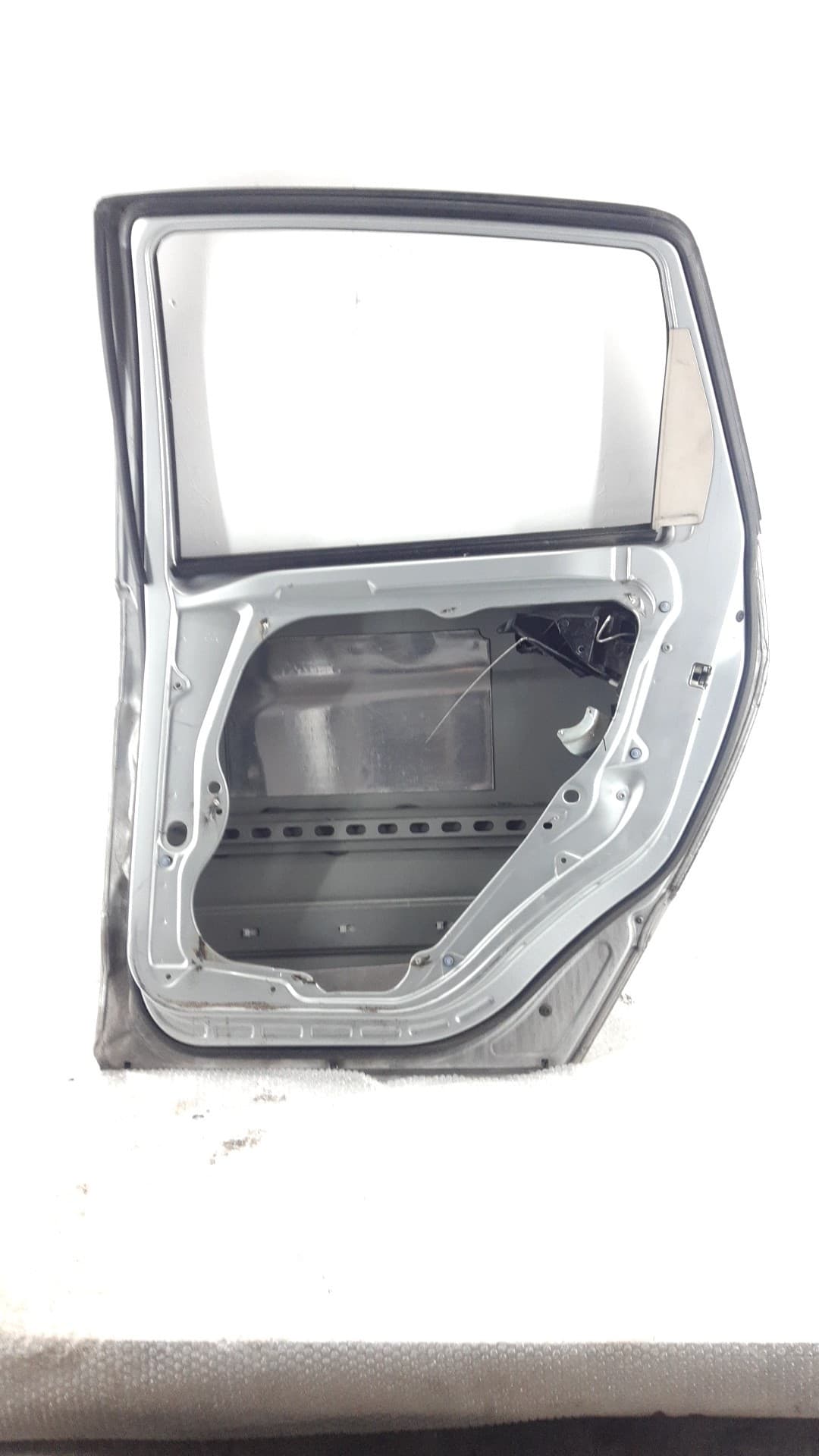 Puerta trasera derecha MERCEDES-BENZ CLASE B (W245) 2
