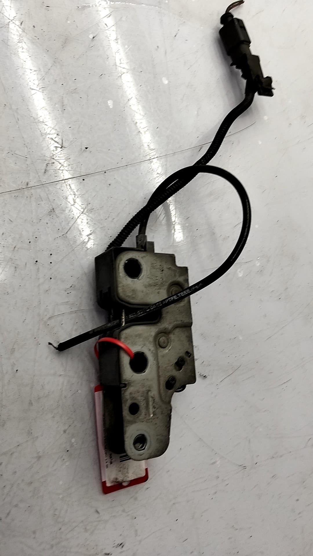Cerradura maletero / porton VOLKSWAGEN GOLF V BERLINA (1K1) 2