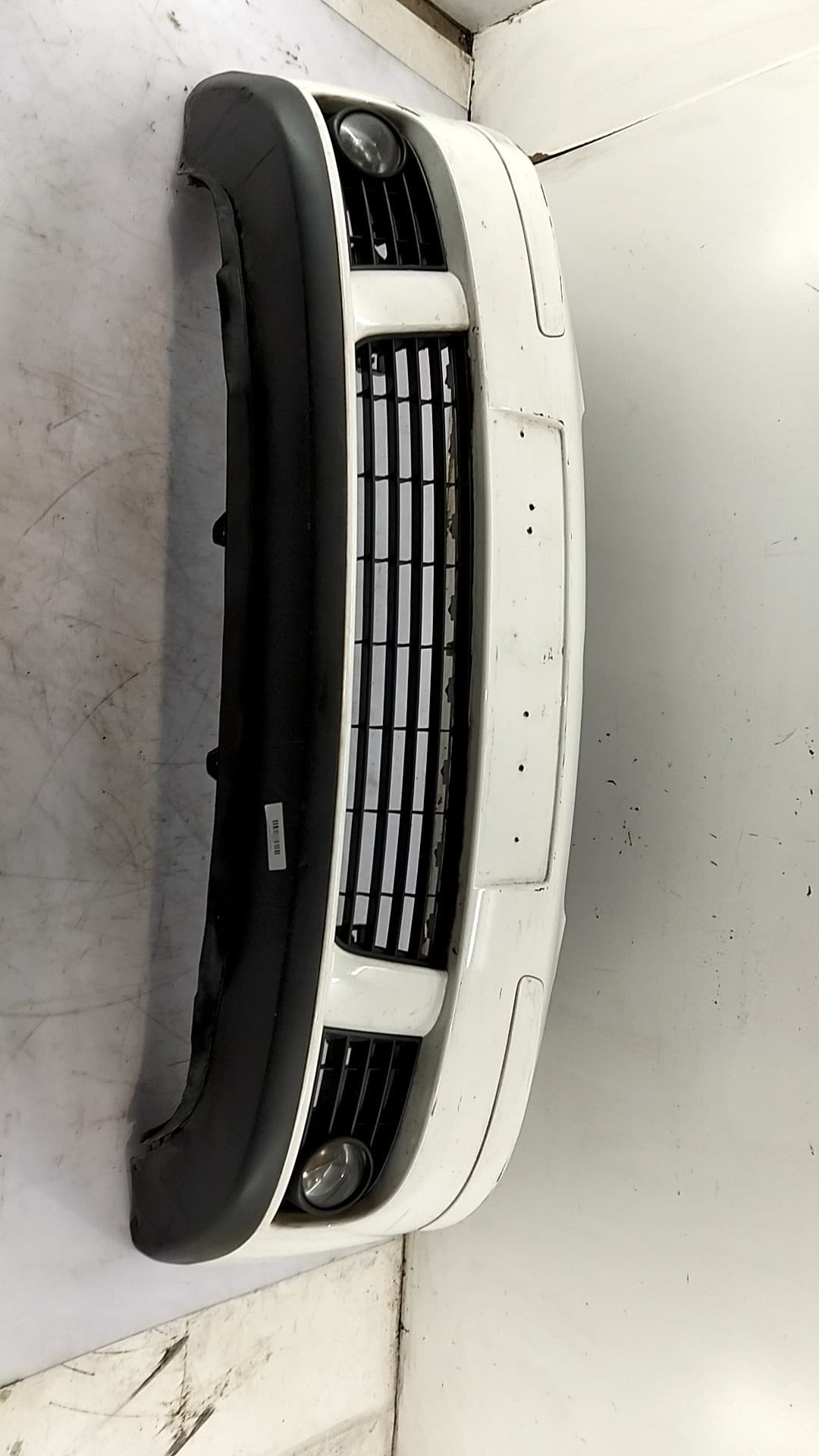 Paragolpes delantero VOLKSWAGEN GOLF V BERLINA (1K1)