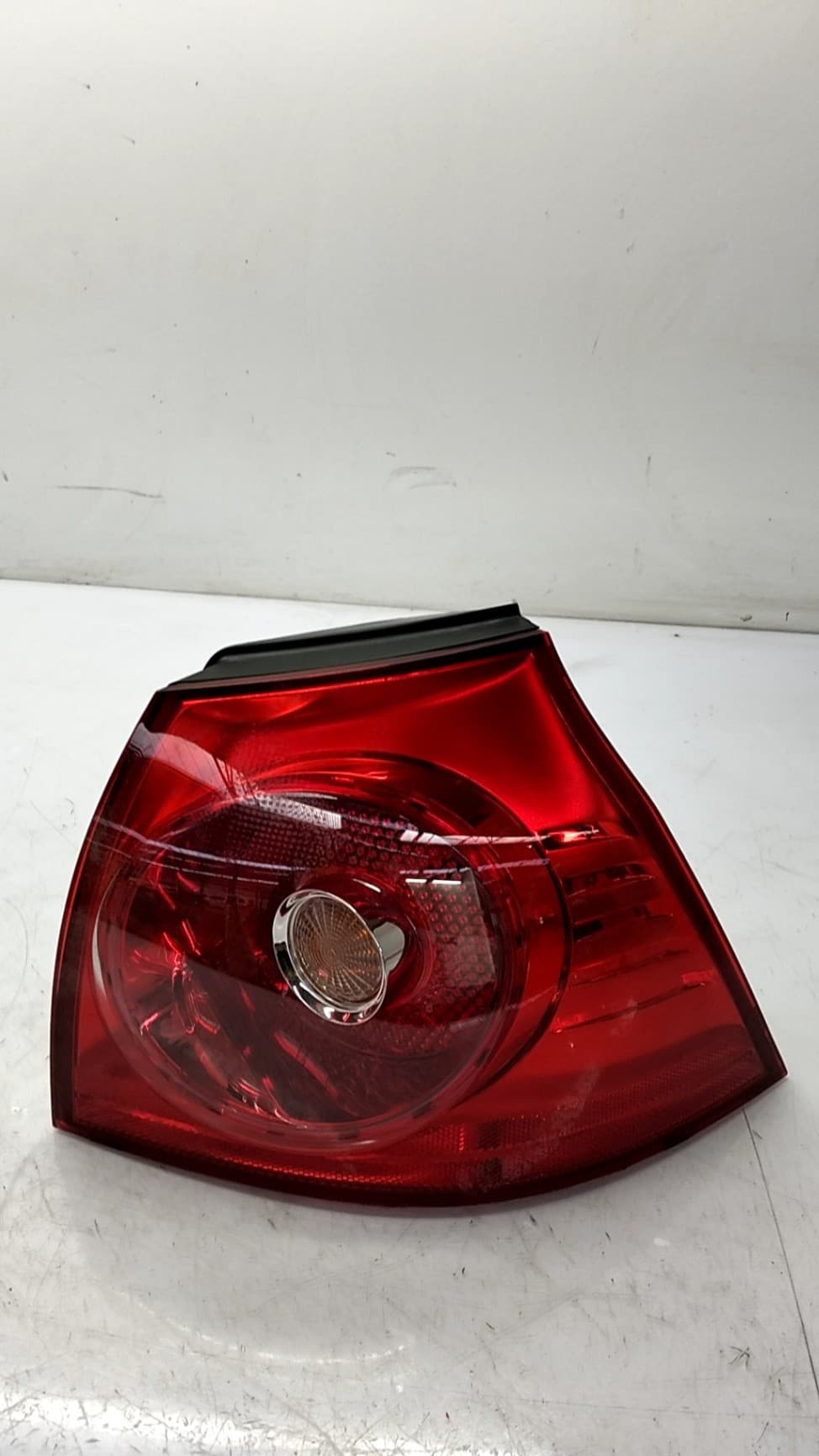 Piloto trasero derecho VOLKSWAGEN GOLF V BERLINA (1K1) 4