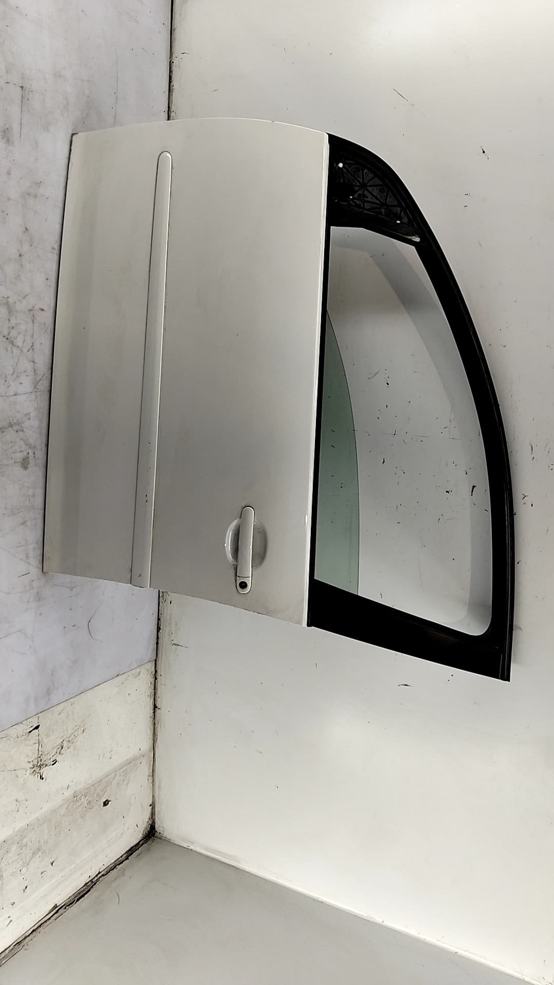 Puerta delantera izquierda VOLKSWAGEN GOLF V BERLINA (1K1) 3