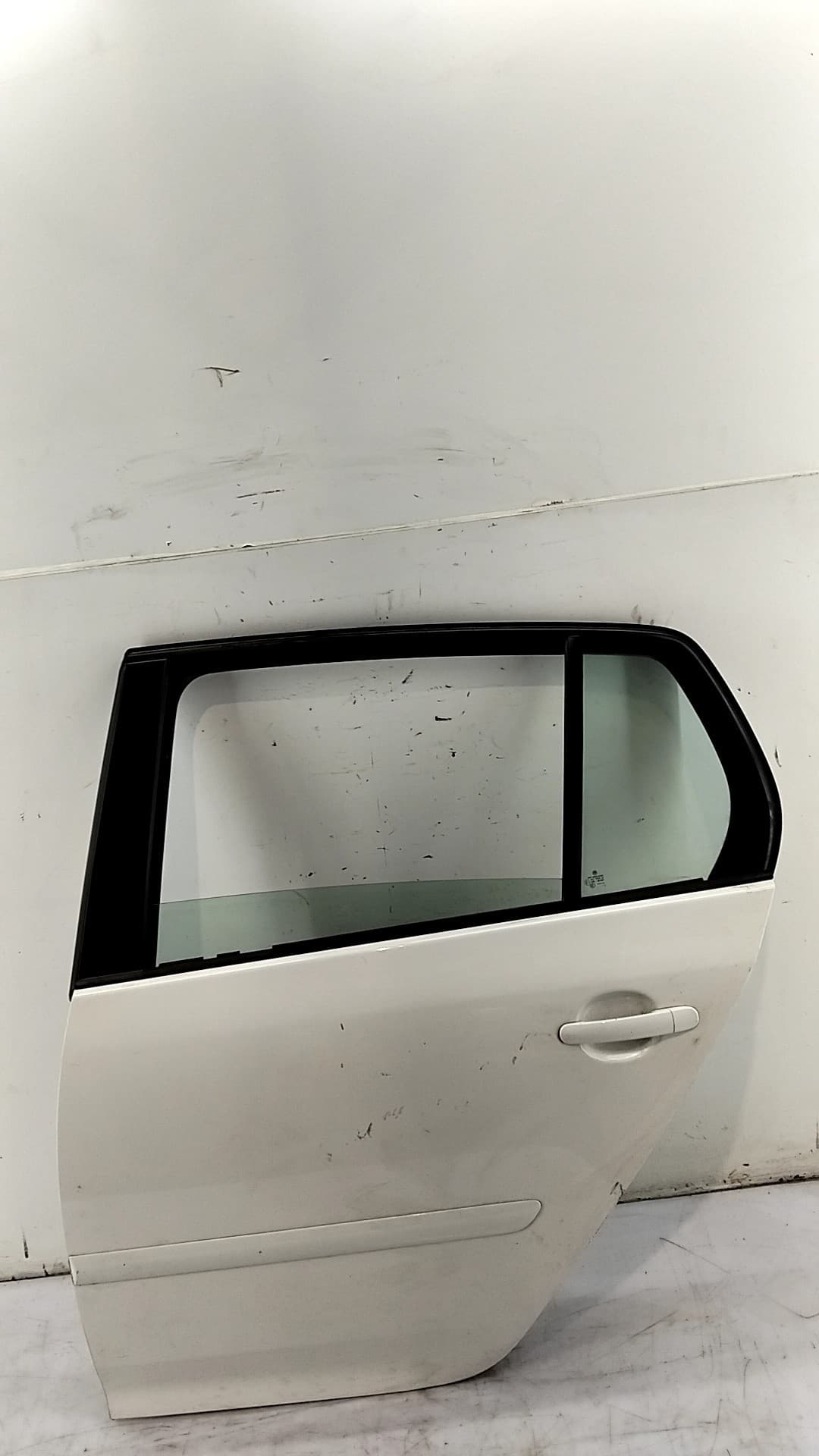 Puerta trasera izquierda VOLKSWAGEN GOLF V BERLINA (1K1)