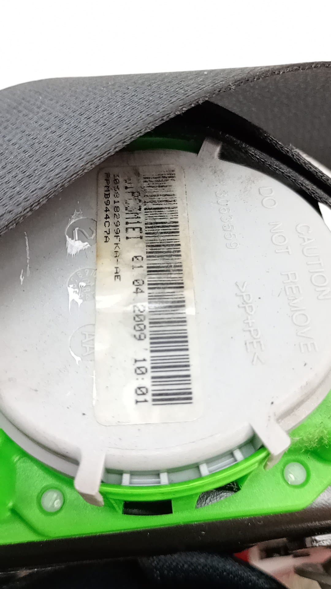 Cinturon seguridad delantero izquierdo TOYOTA AURIS 3