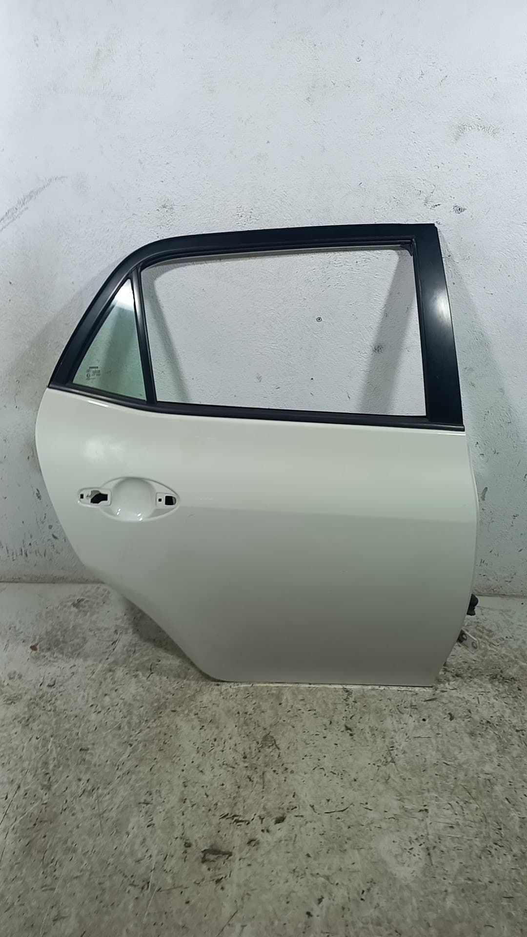 Puerta trasera derecha TOYOTA AURIS