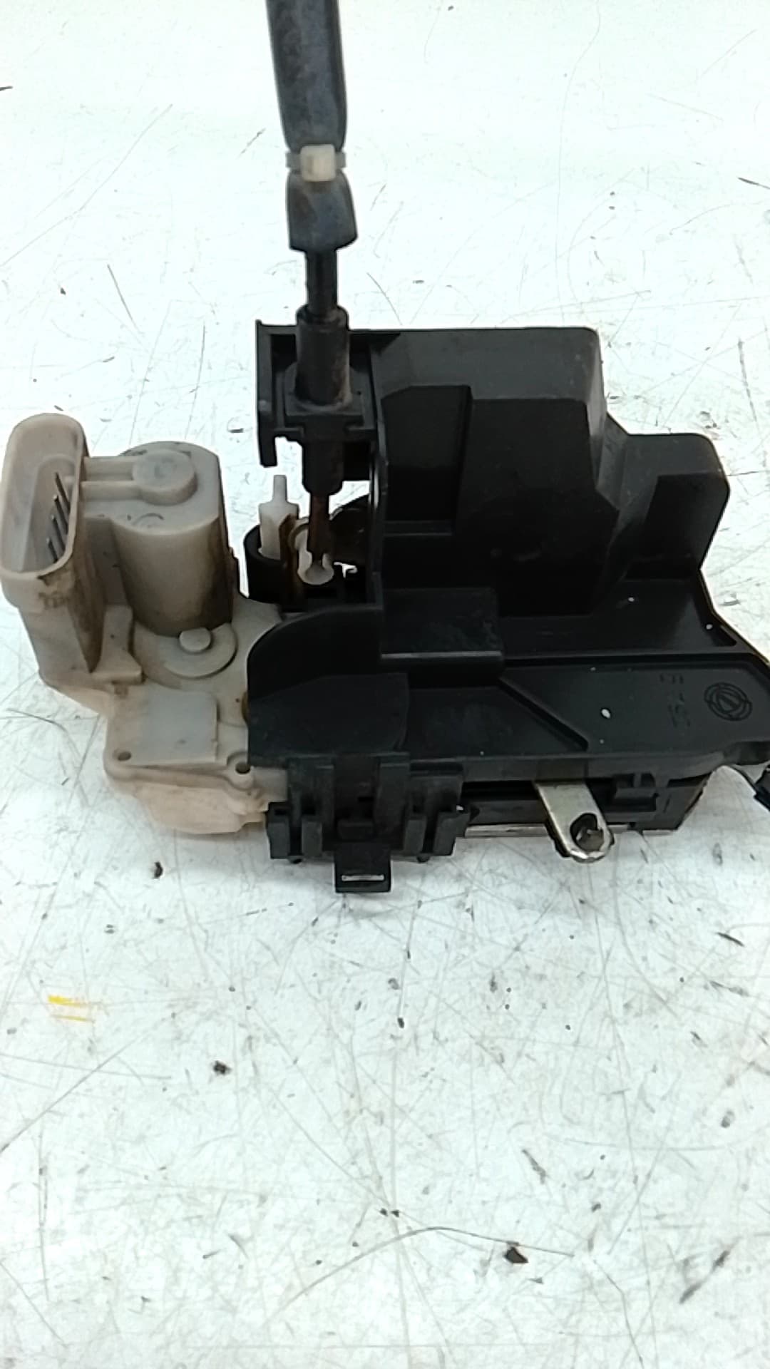Cerradura puerta trasera izquierda FIAT DOBLO 5