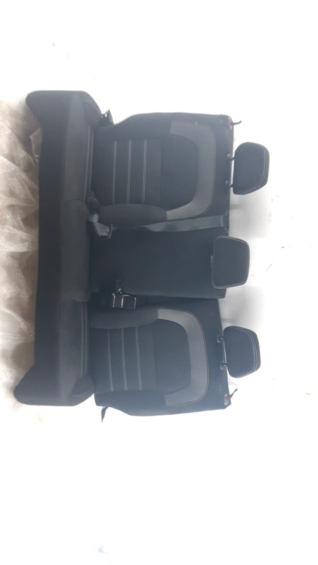 Asientos tercera fila DACIA SANDERO