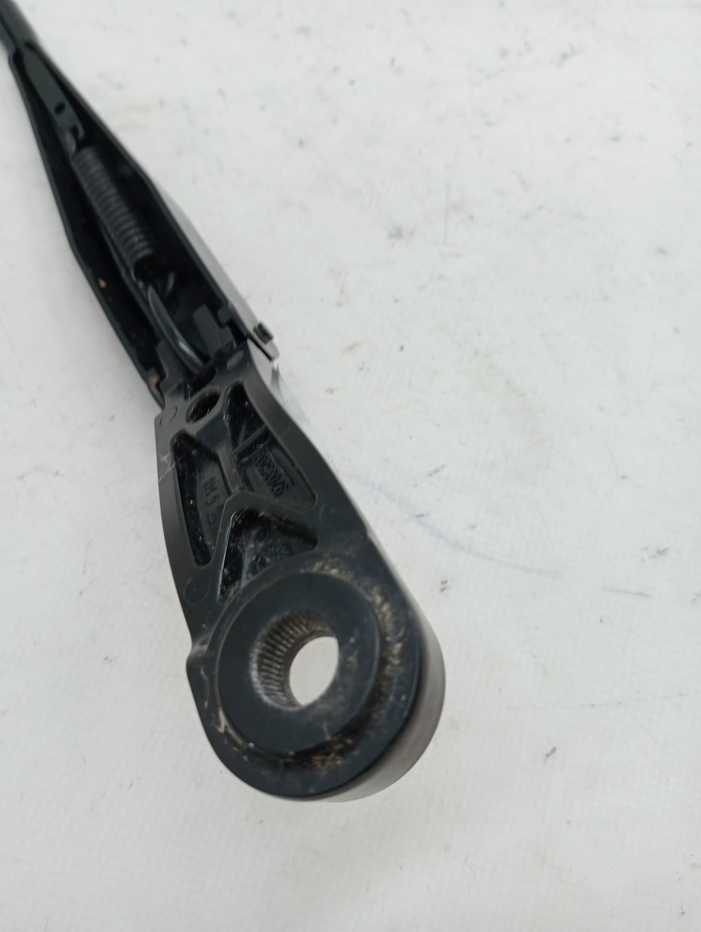Brazo limpia delantero derecho PEUGEOT 308 3