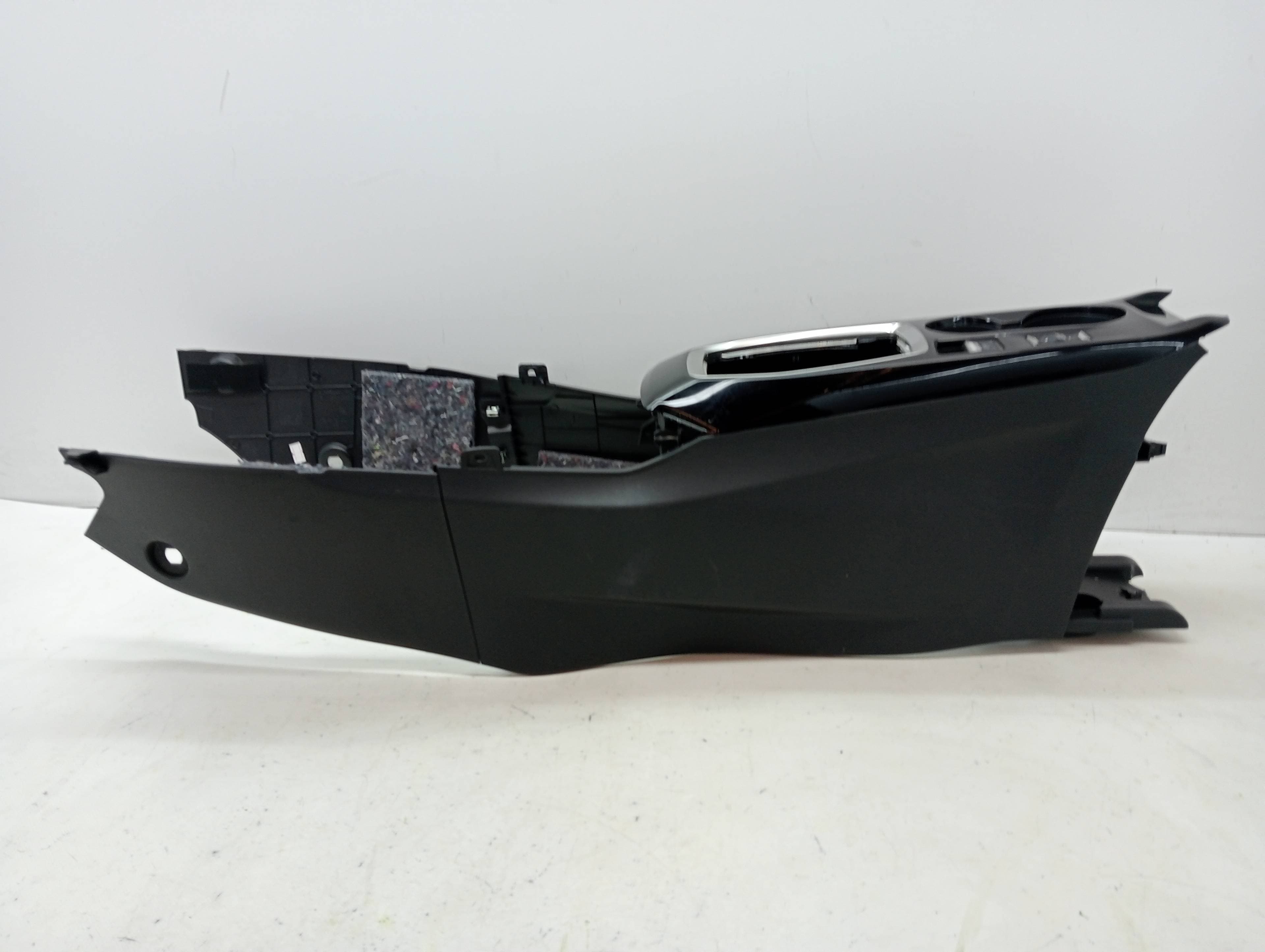 Consola central PEUGEOT 2008 (P1)