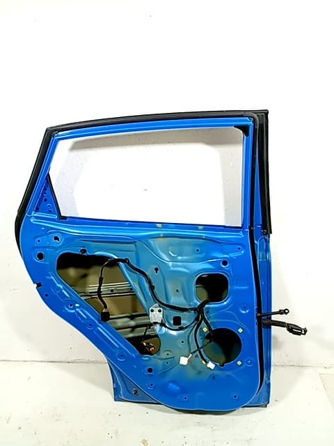 Puerta trasera izquierda HYUNDAI KONA 2