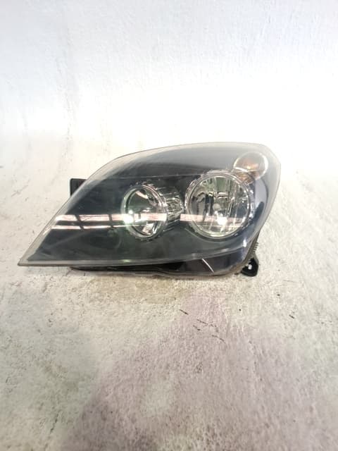 Faro izquierdo OPEL ASTRA H BER.