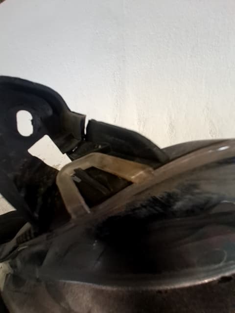 Faro izquierdo OPEL ASTRA H BER. 2