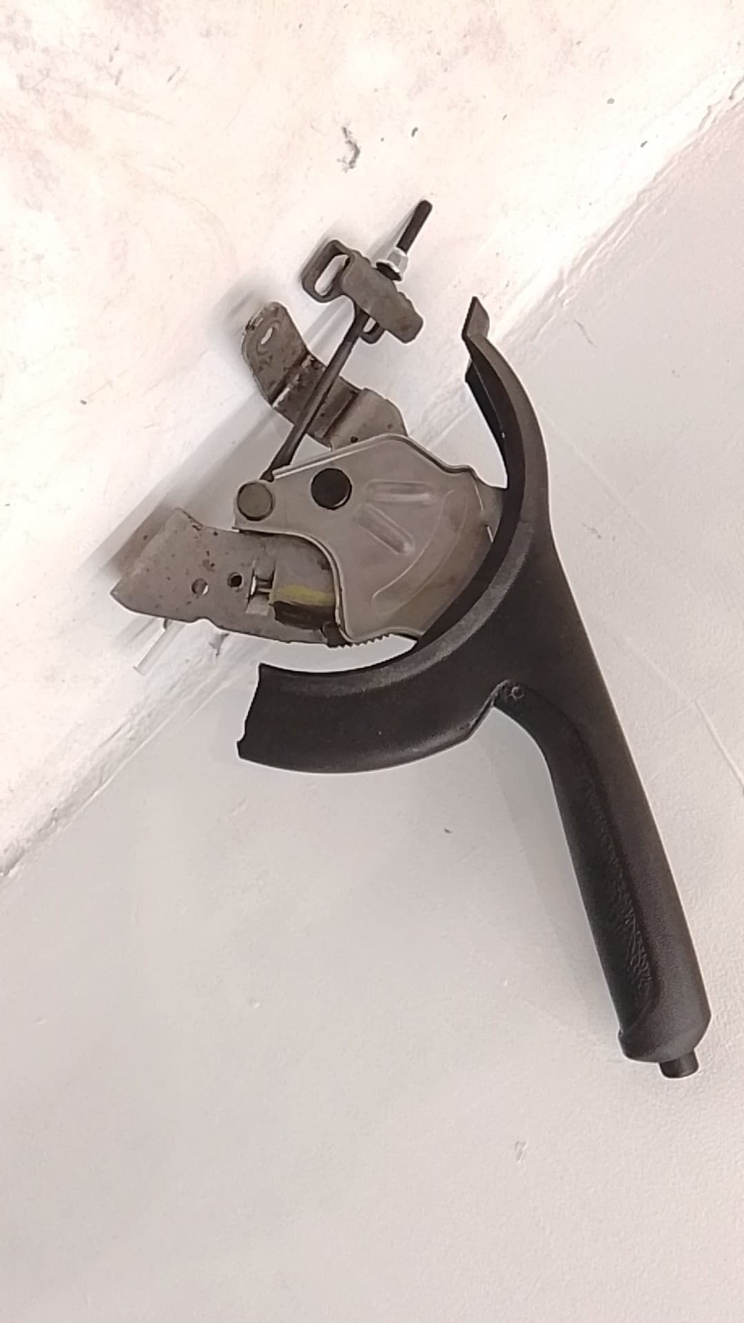 Palanca freno de mano TOYOTA AYGO 3