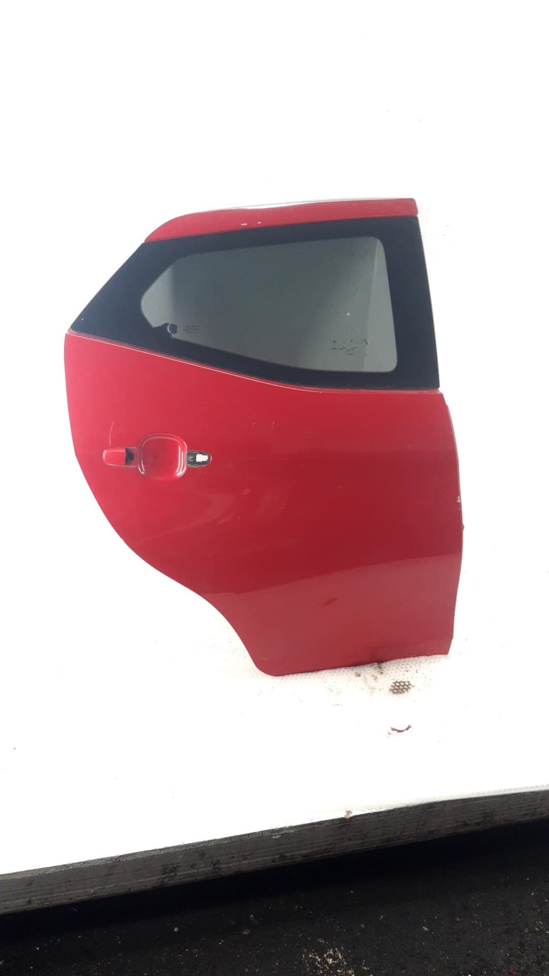 Puerta trasera derecha TOYOTA AYGO