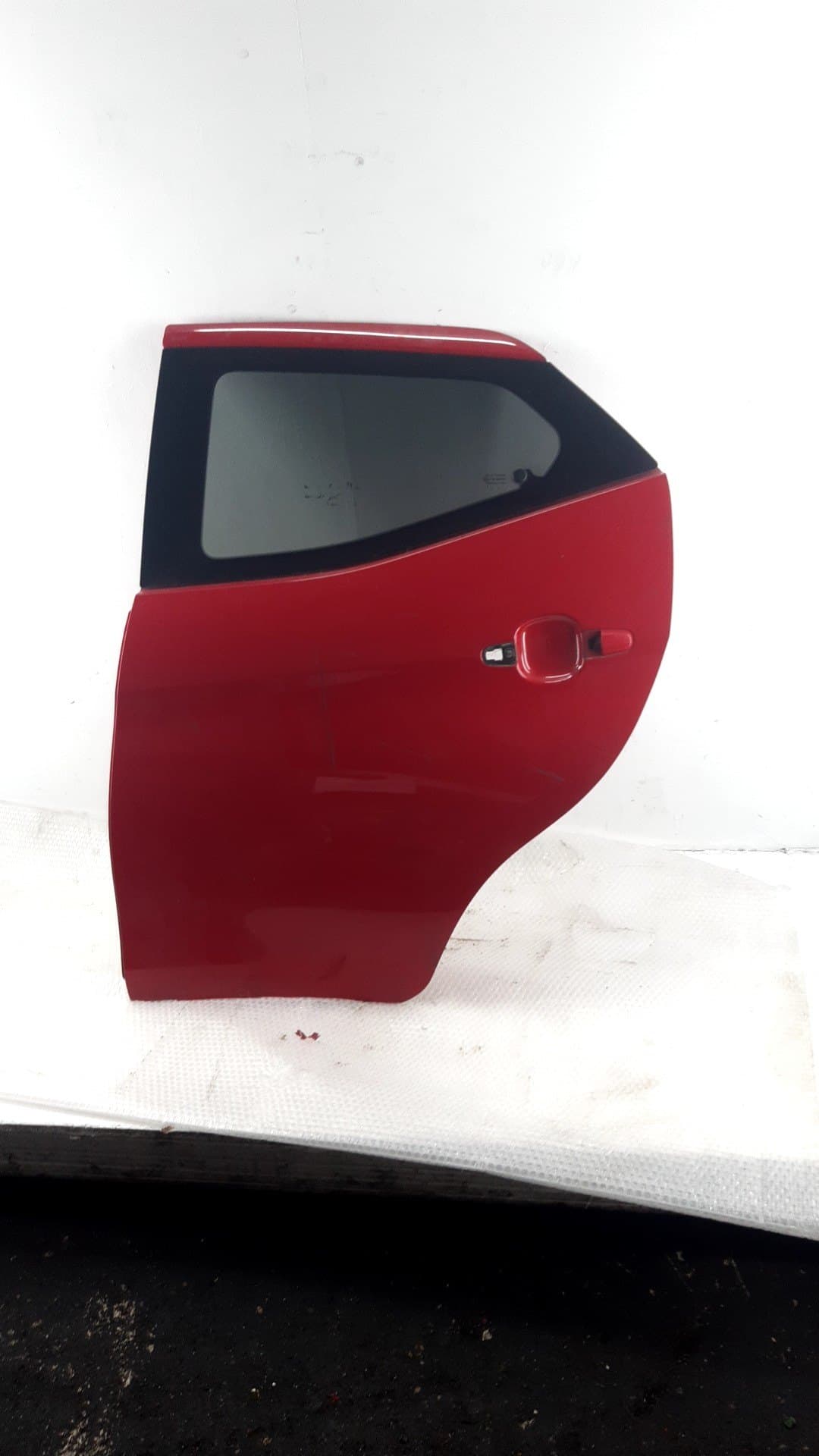 Puerta trasera izquierda TOYOTA AYGO