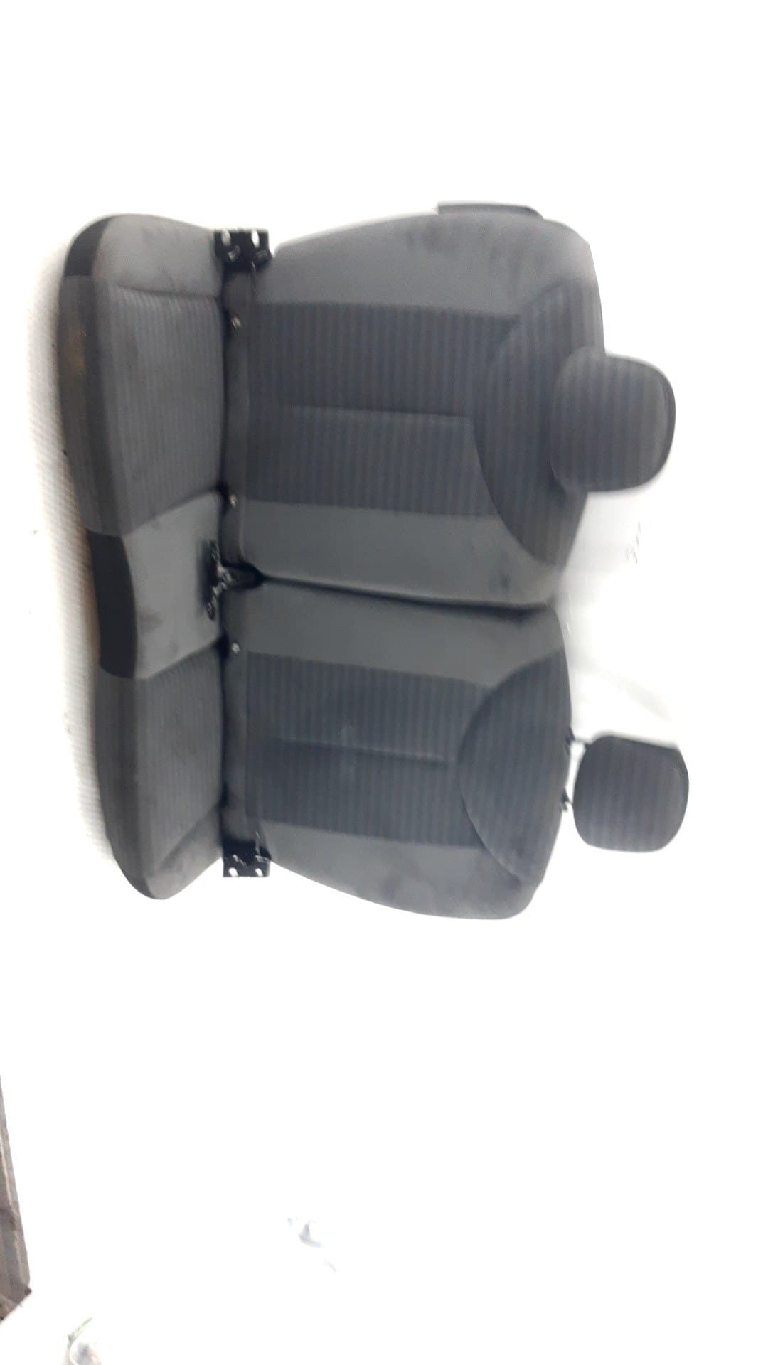 Cerradura asientos traseros TOYOTA AYGO