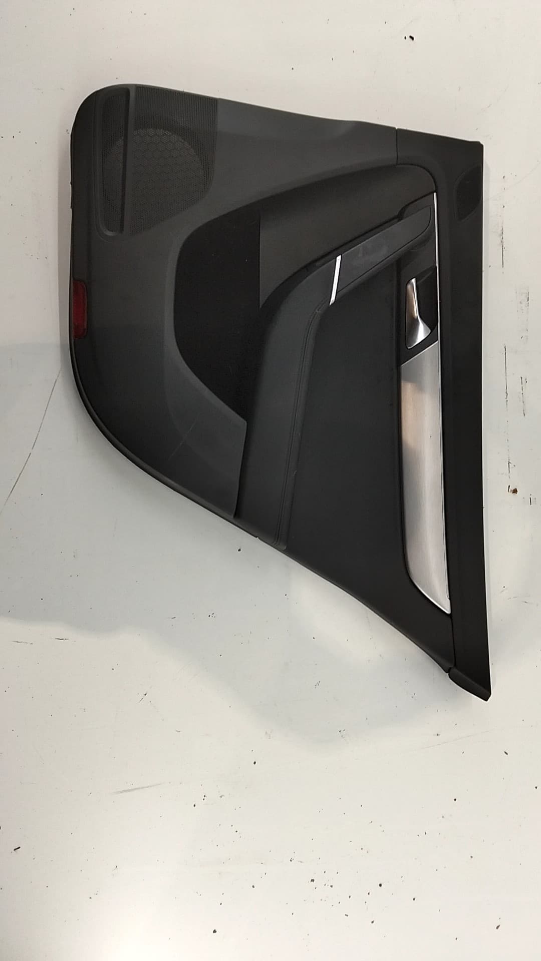 Guarnecido puerta trasera derecha VOLKSWAGEN PASSAT BERLINA (3B3)