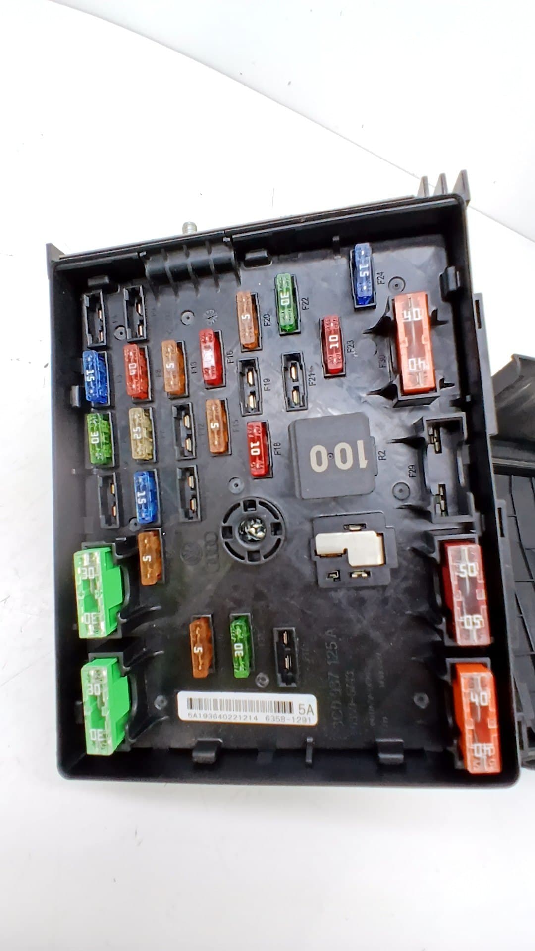 Caja reles / fusibles VOLKSWAGEN TIGUAN (AX1) 5