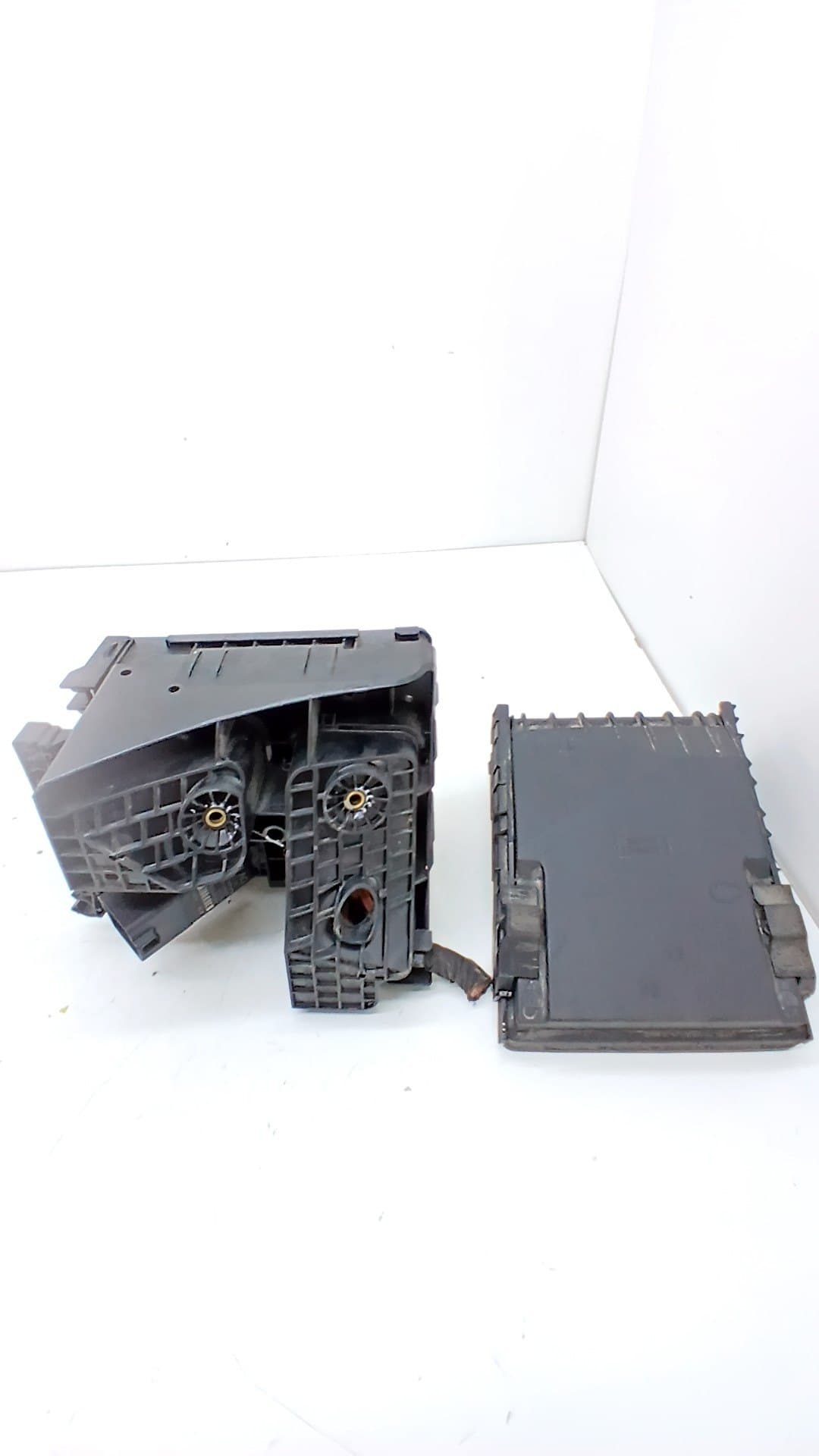Caja reles / fusibles VOLKSWAGEN TIGUAN (AX1) 4