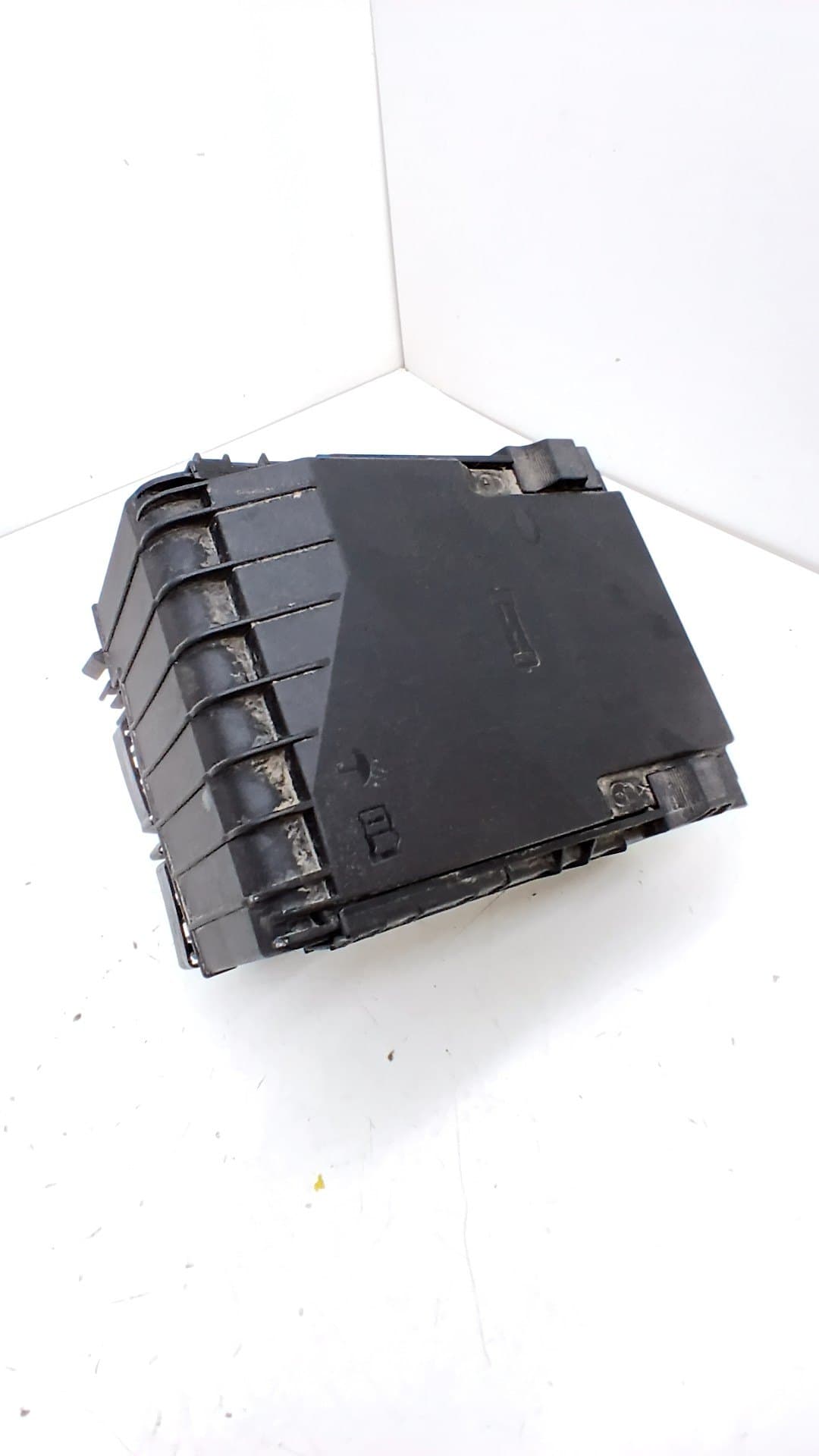 Caja reles / fusibles VOLKSWAGEN TIGUAN (AX1) 2