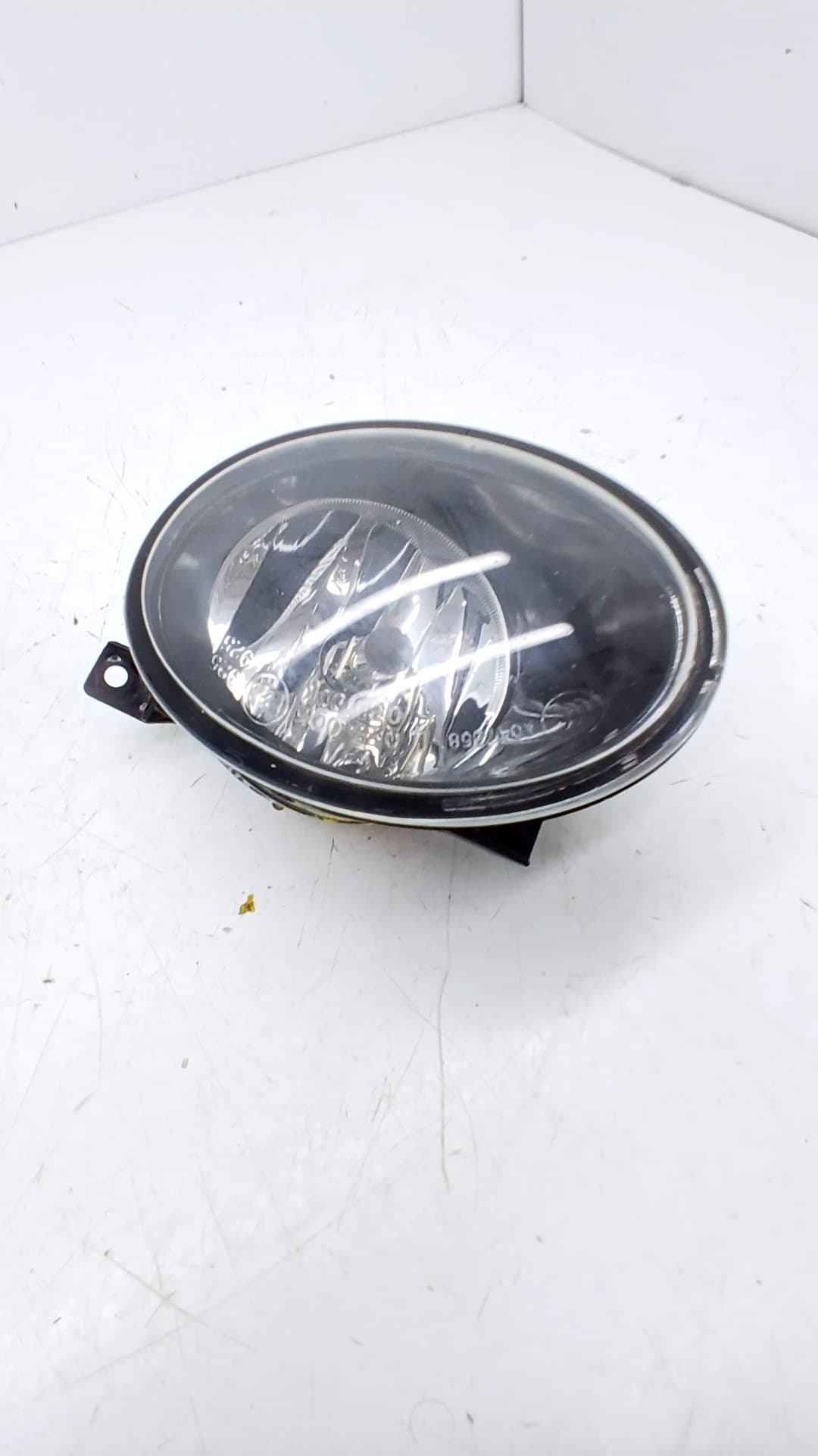 Faro antiniebla izquierdo VOLKSWAGEN TIGUAN (AX1)
